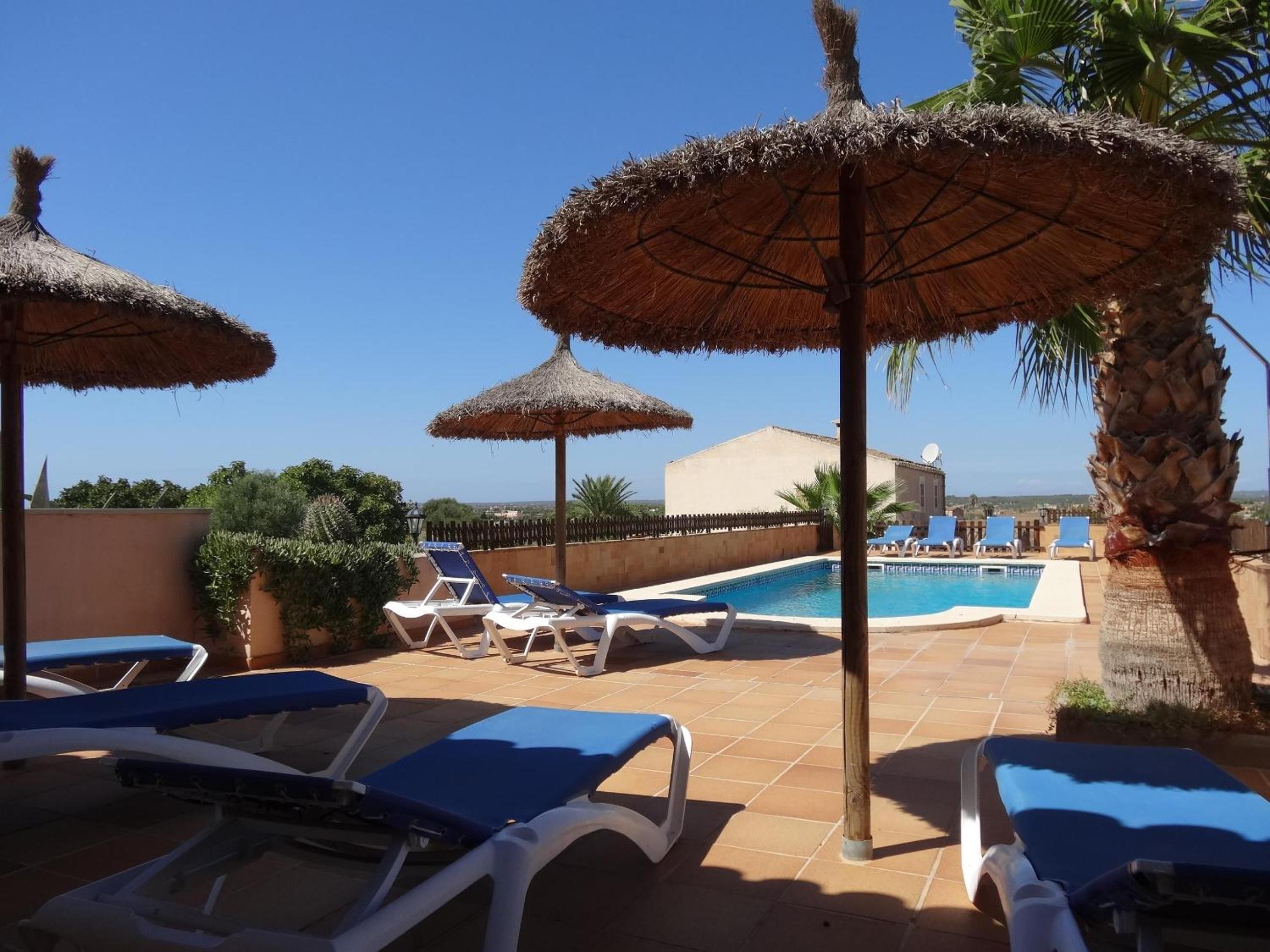 Villa en Campos con piscina privada