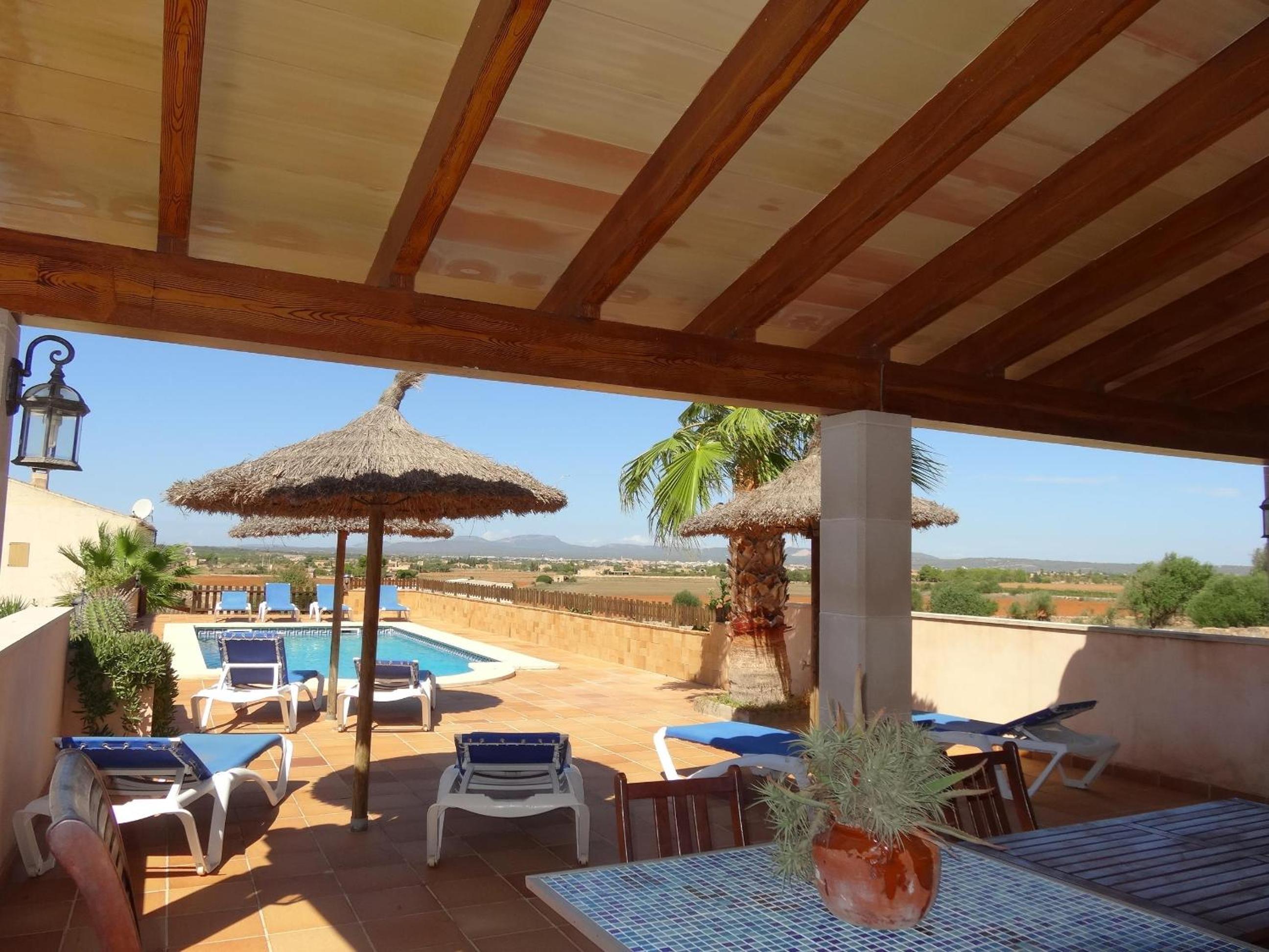 Villa en Campos con piscina privada