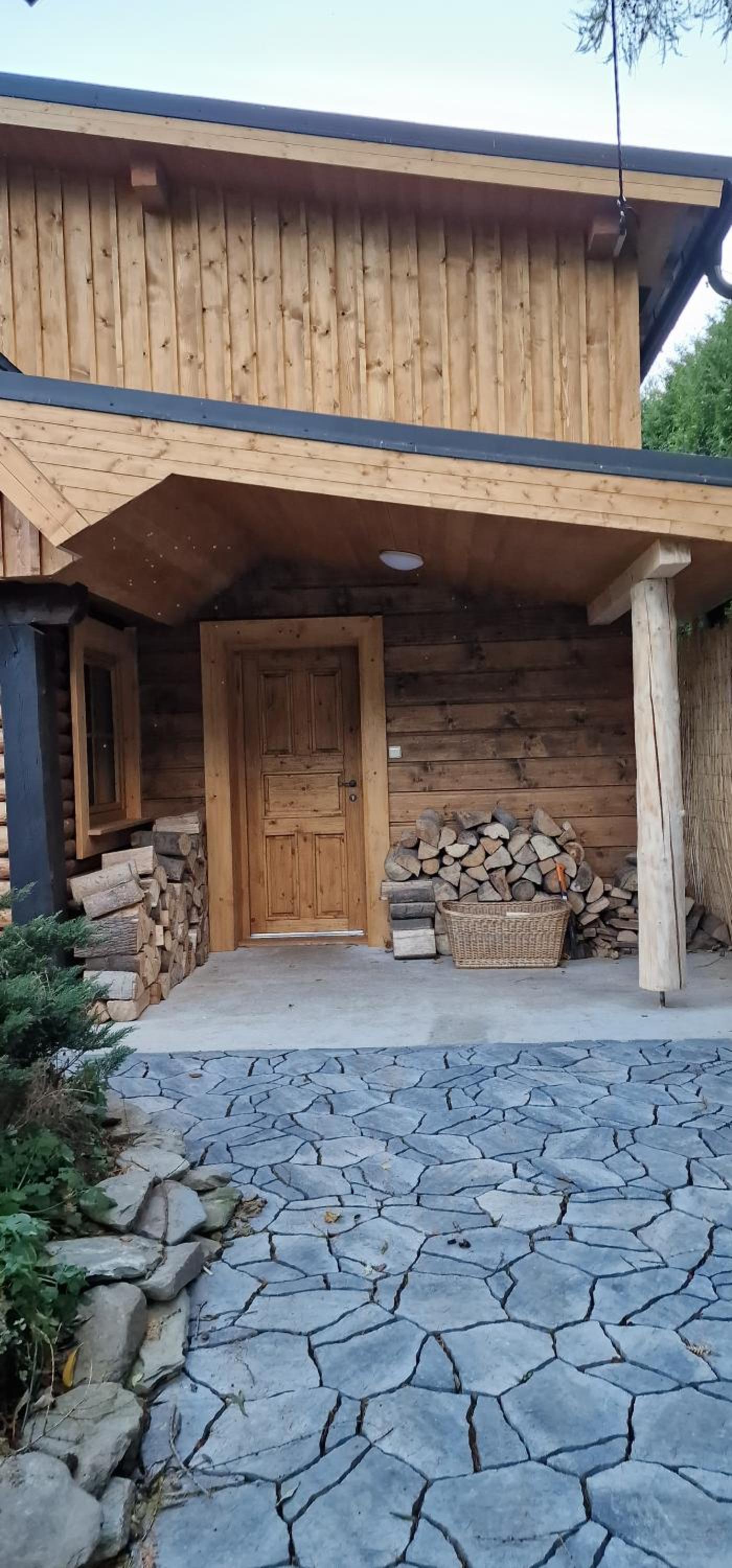 Srubová Chata Tis