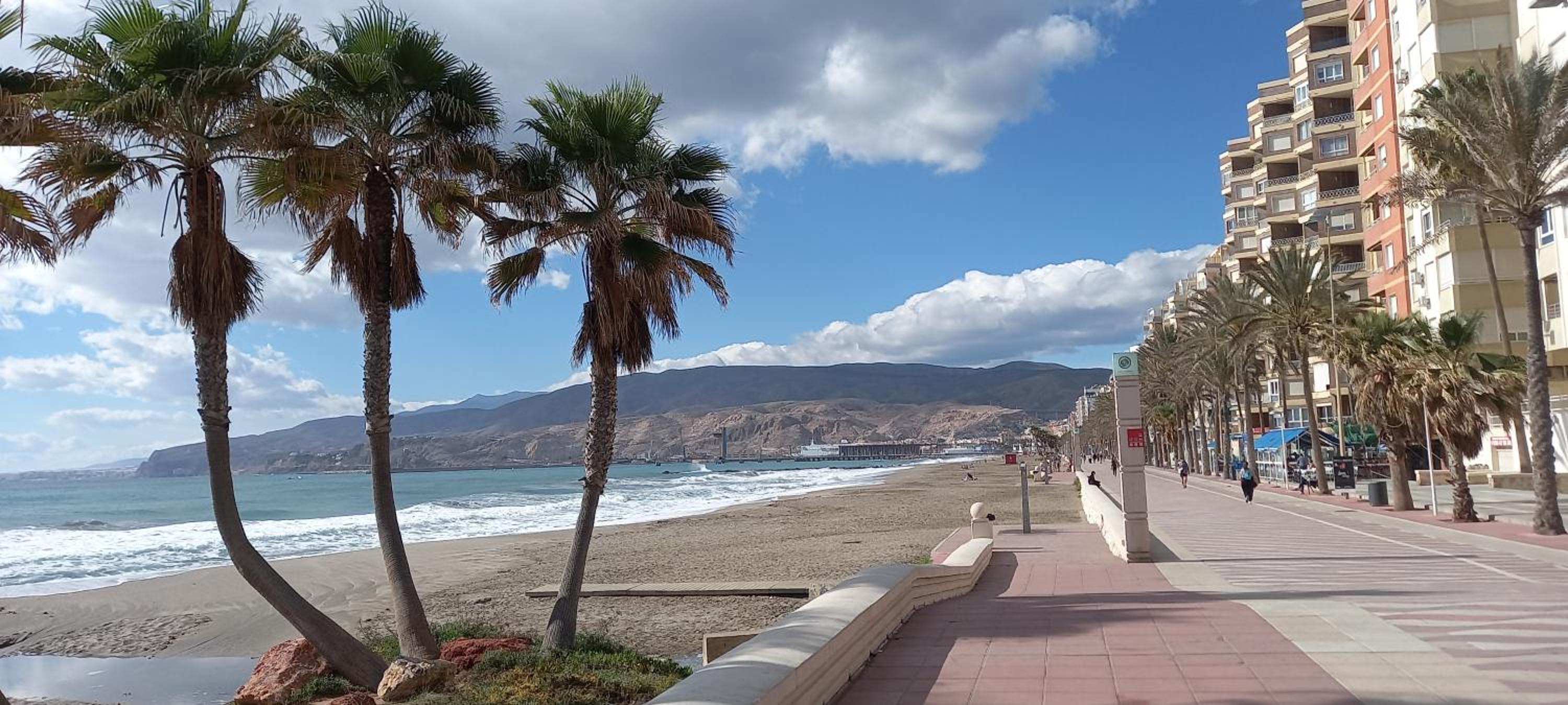 Apartamento El Zapillo II view 3