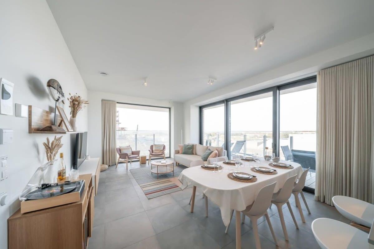 Casiola - Modern new apartment with pool access and parking