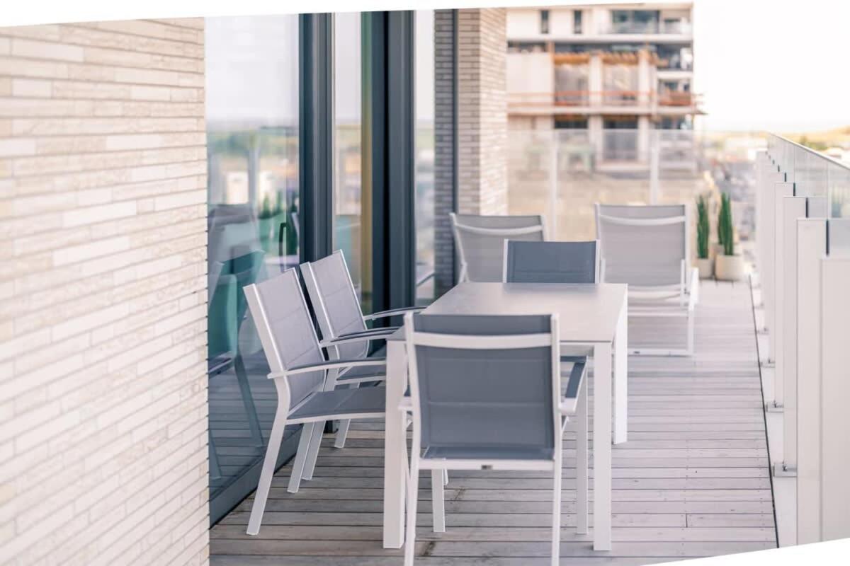 Casiola - Modern new apartment with pool access and parking