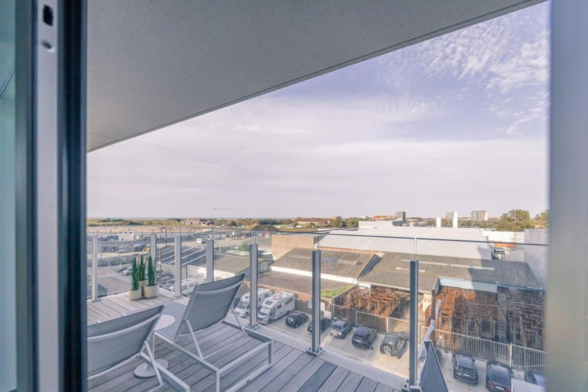 Casiola - Modern new apartment with pool access and parking