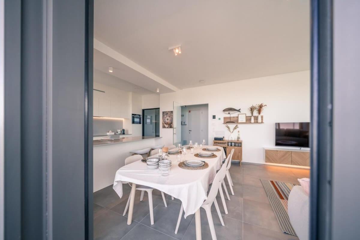 Casiola - Modern new apartment with pool access and parking