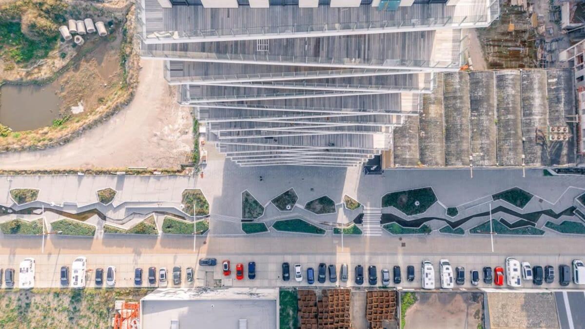 Casiola - Modern new apartment with pool access and parking