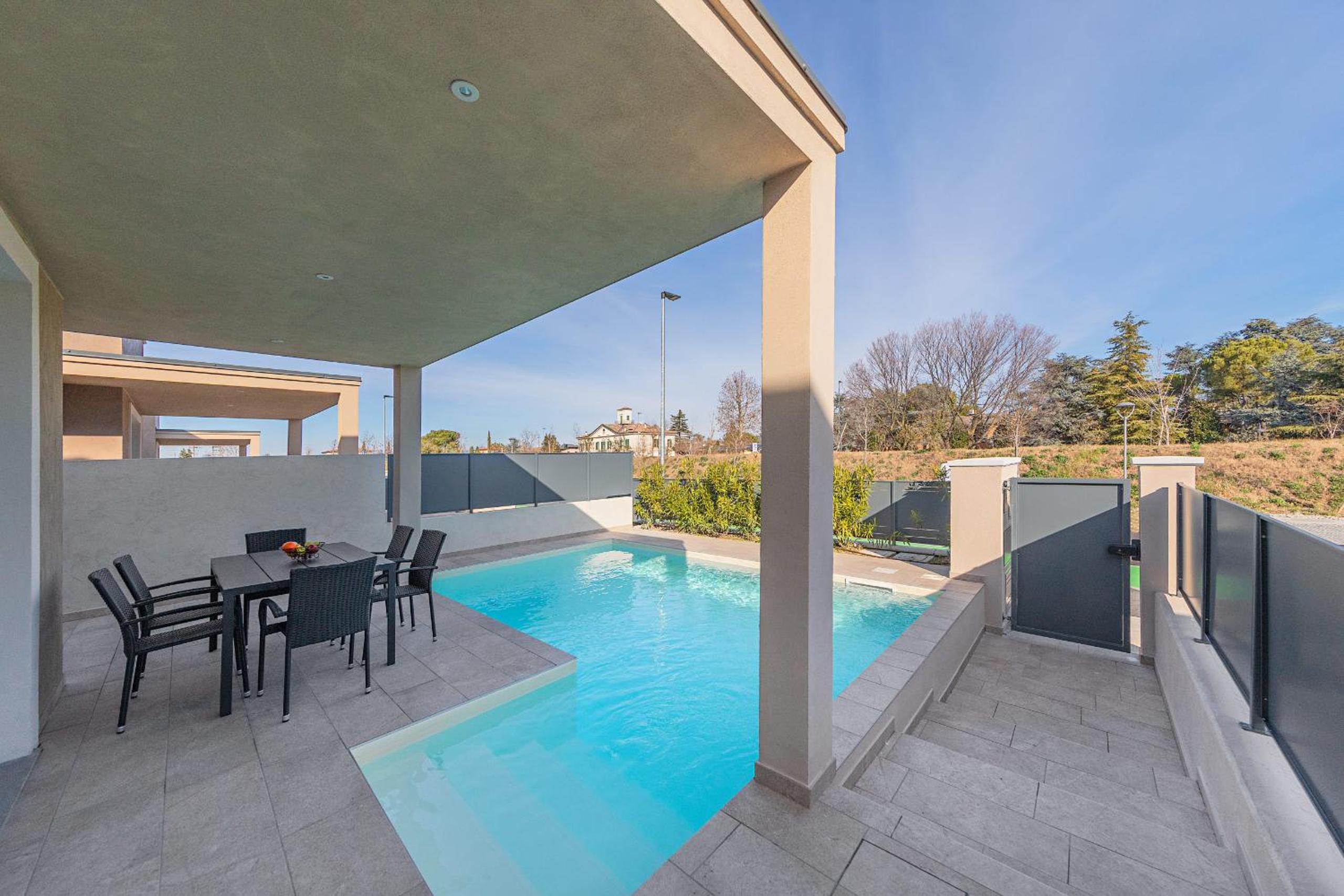 Villa Prestige Apartments by Wonderful Italy view 5