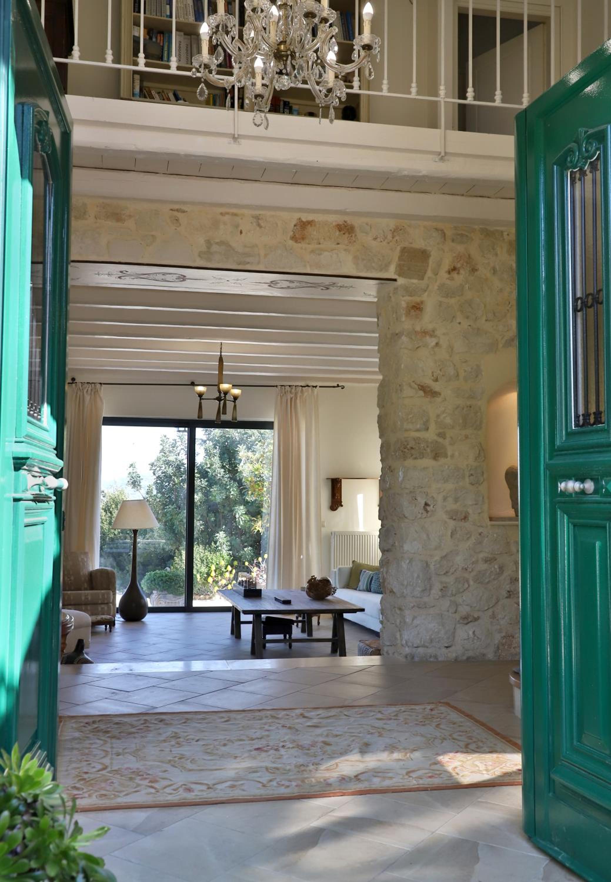 Olive House Traditional Villa with Pool photo 5