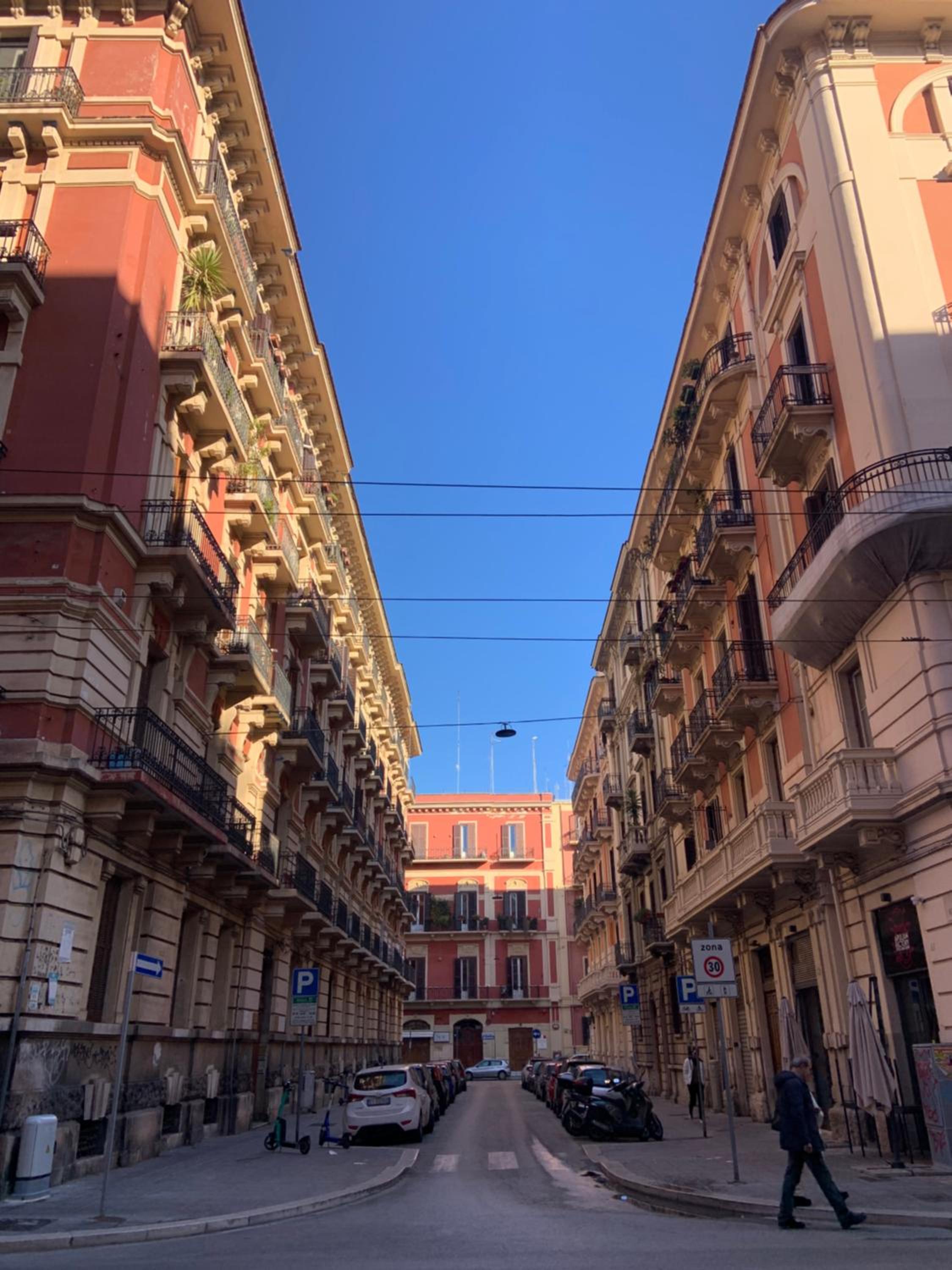 Bari Downtown Luxury Apartment