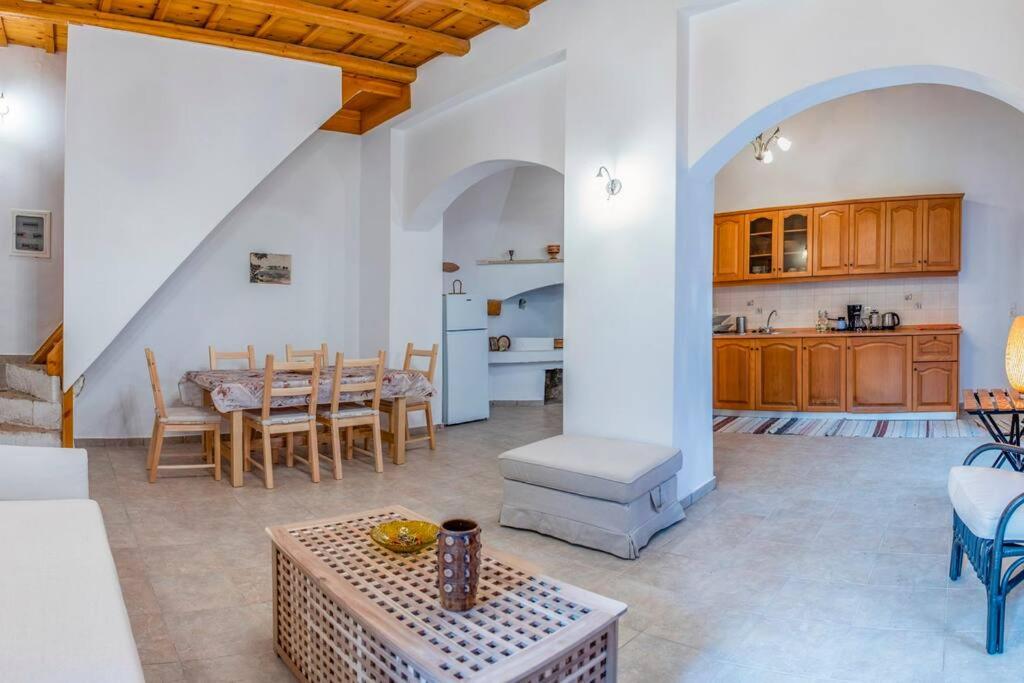 Maisonette Danai next to the sea