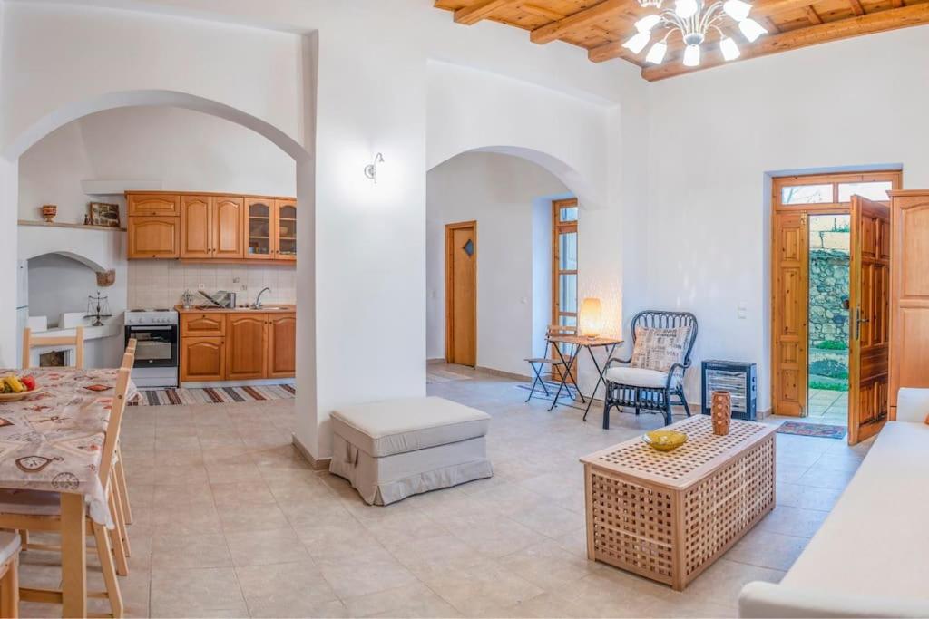 Maisonette Danai next to the sea