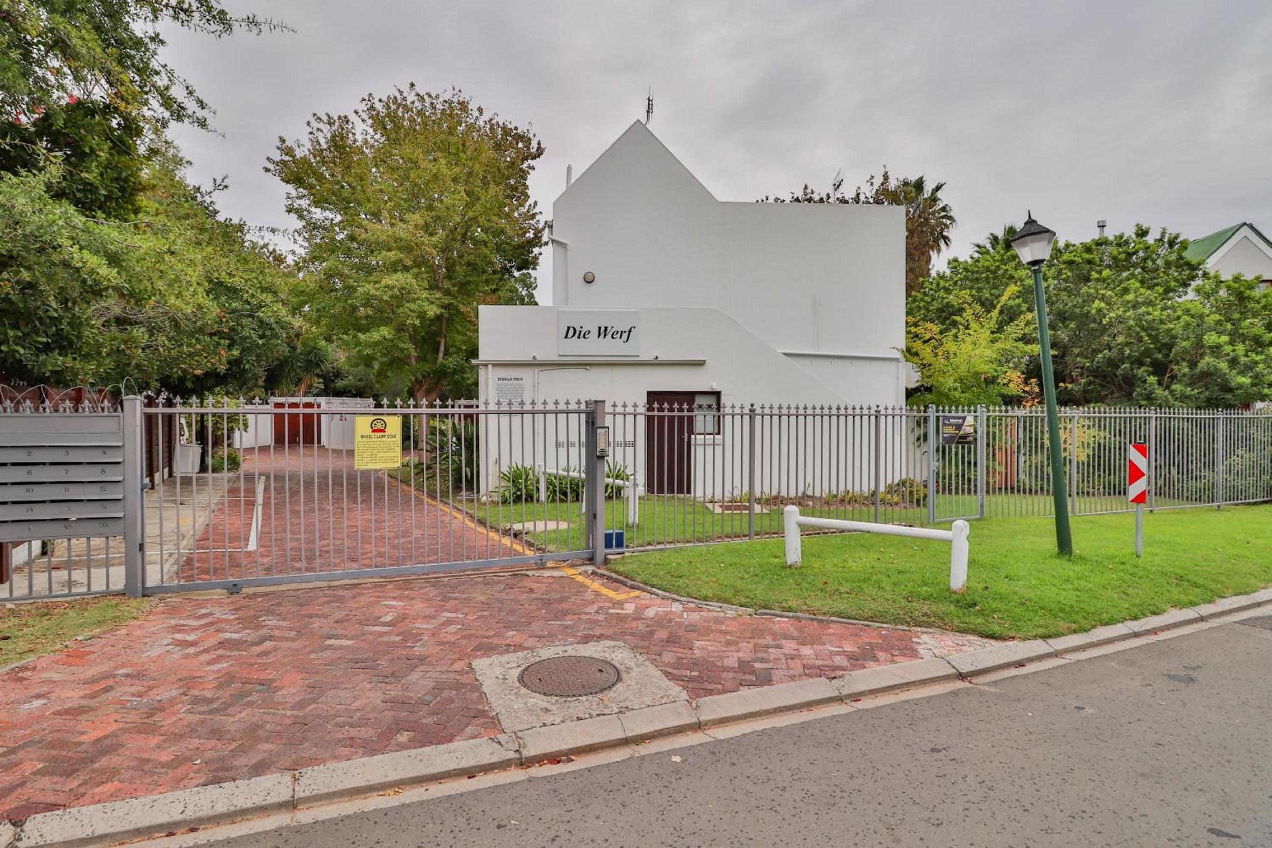 Garden's End Apartment at Die Werf view 3