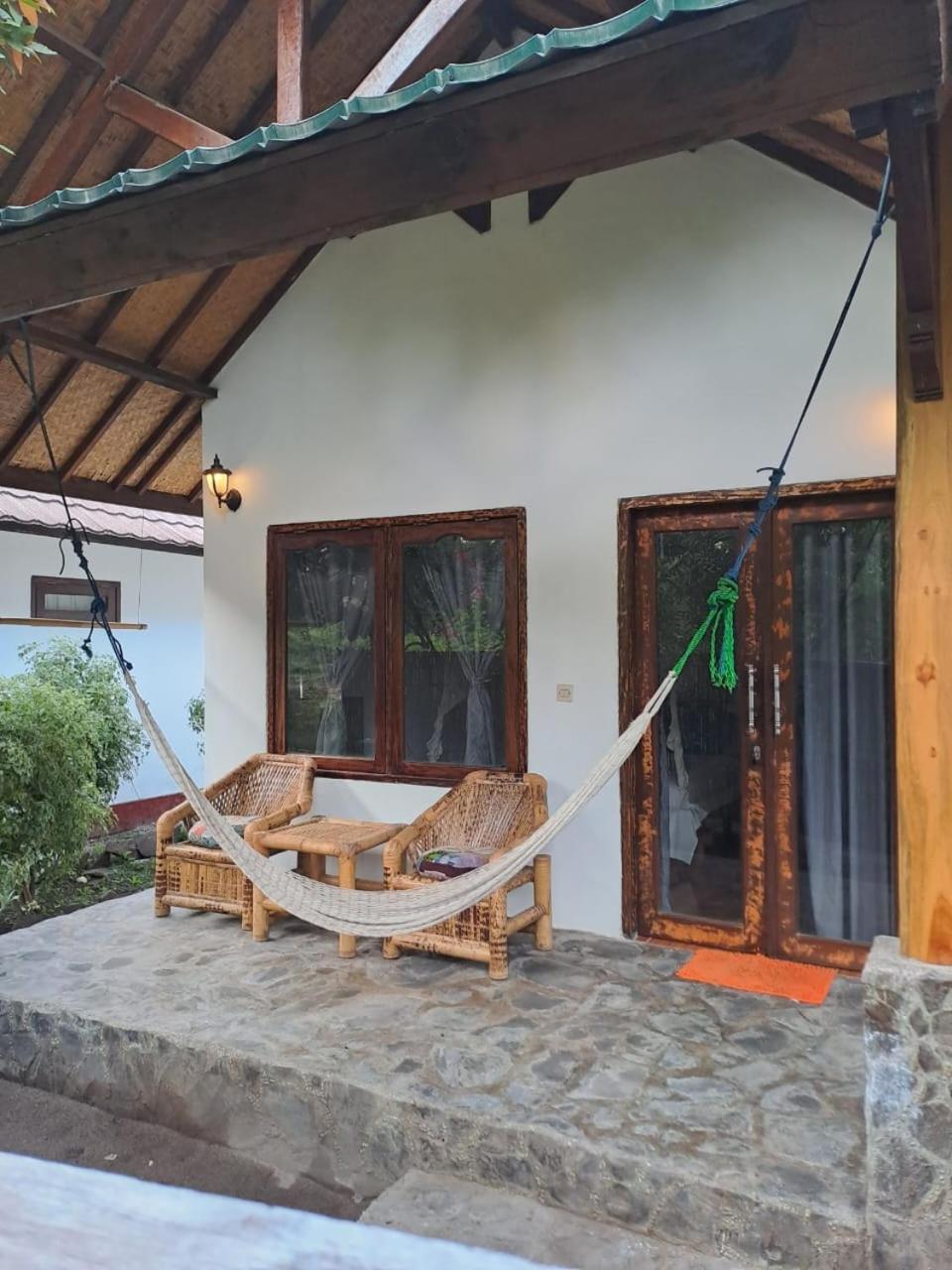 Gili Air Santay 3 view 2