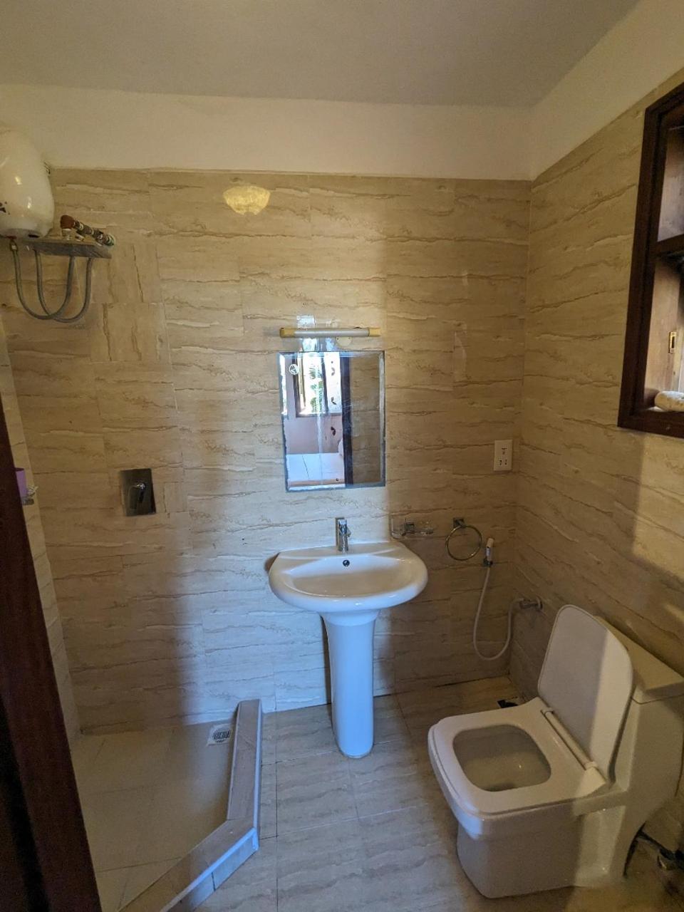 Lux Suites Lamera Beachfront Apartments