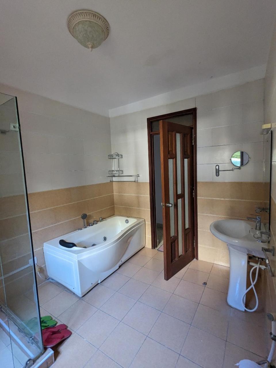 Lux Suites Lamera Beachfront Apartments