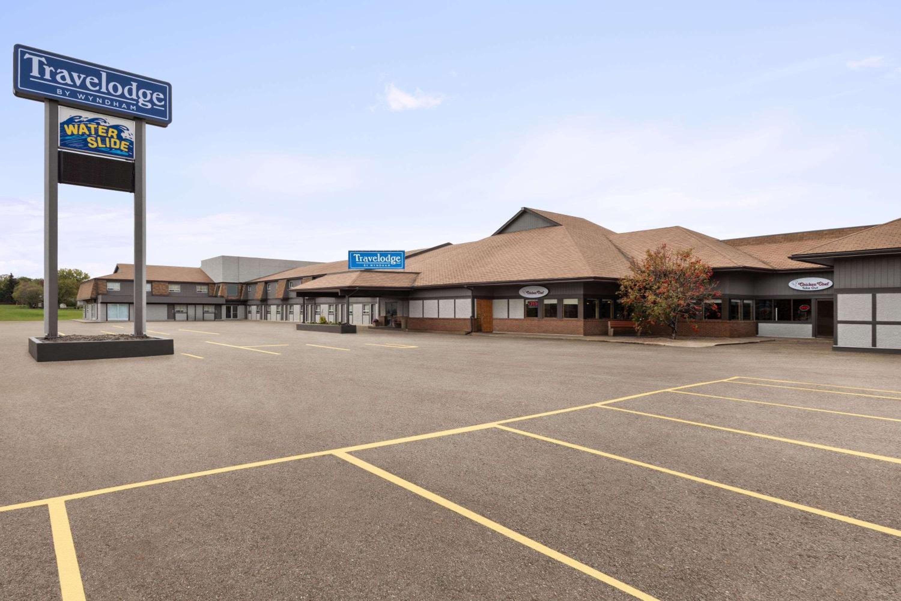 Brandon Vacations - Travelodge by Wyndham Brandon - Property Image 1