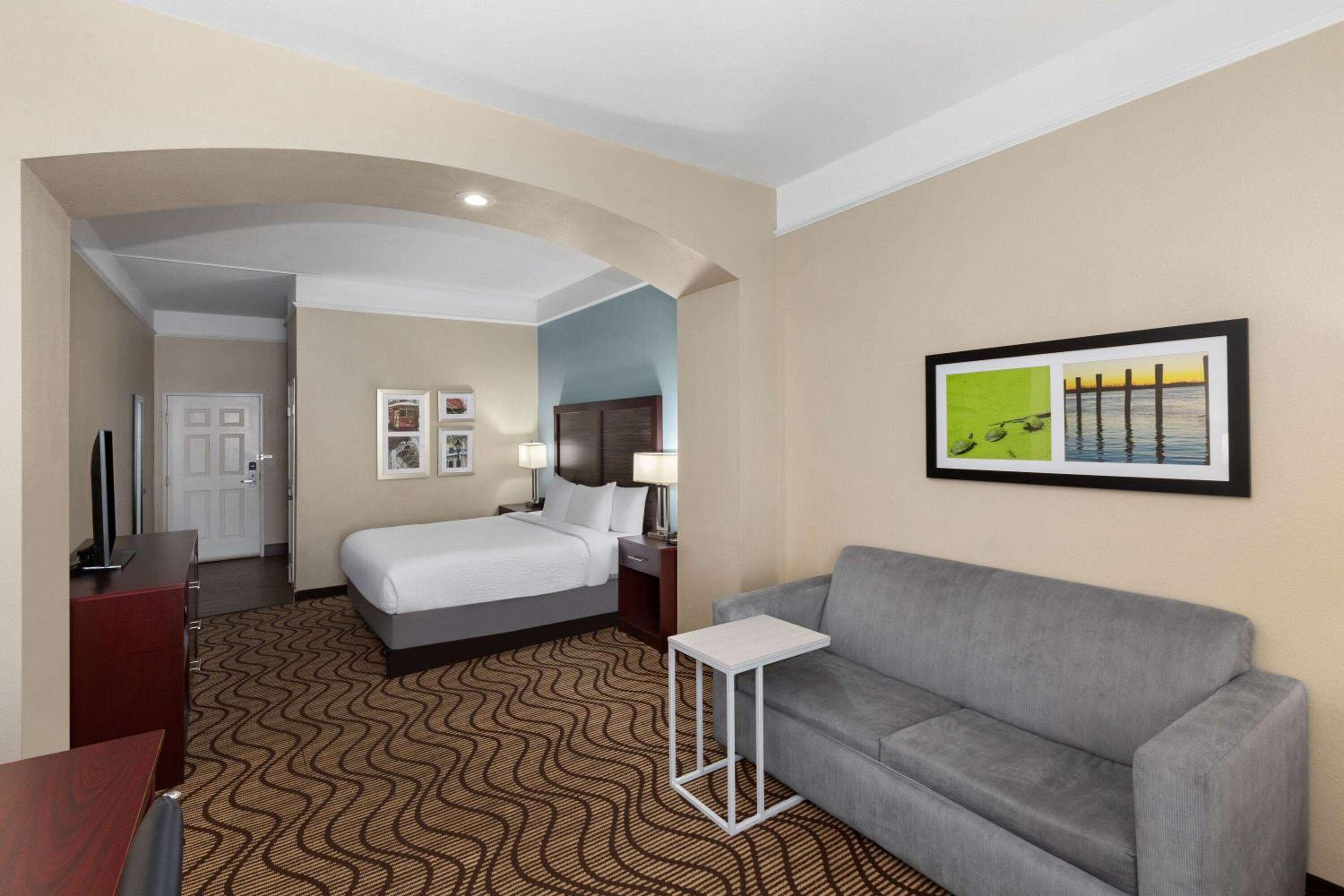 Houma Vacations - La Quinta by Wyndham Houma - Property Image 3