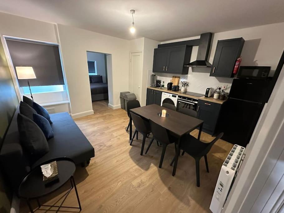 Convenient & Central Apartment