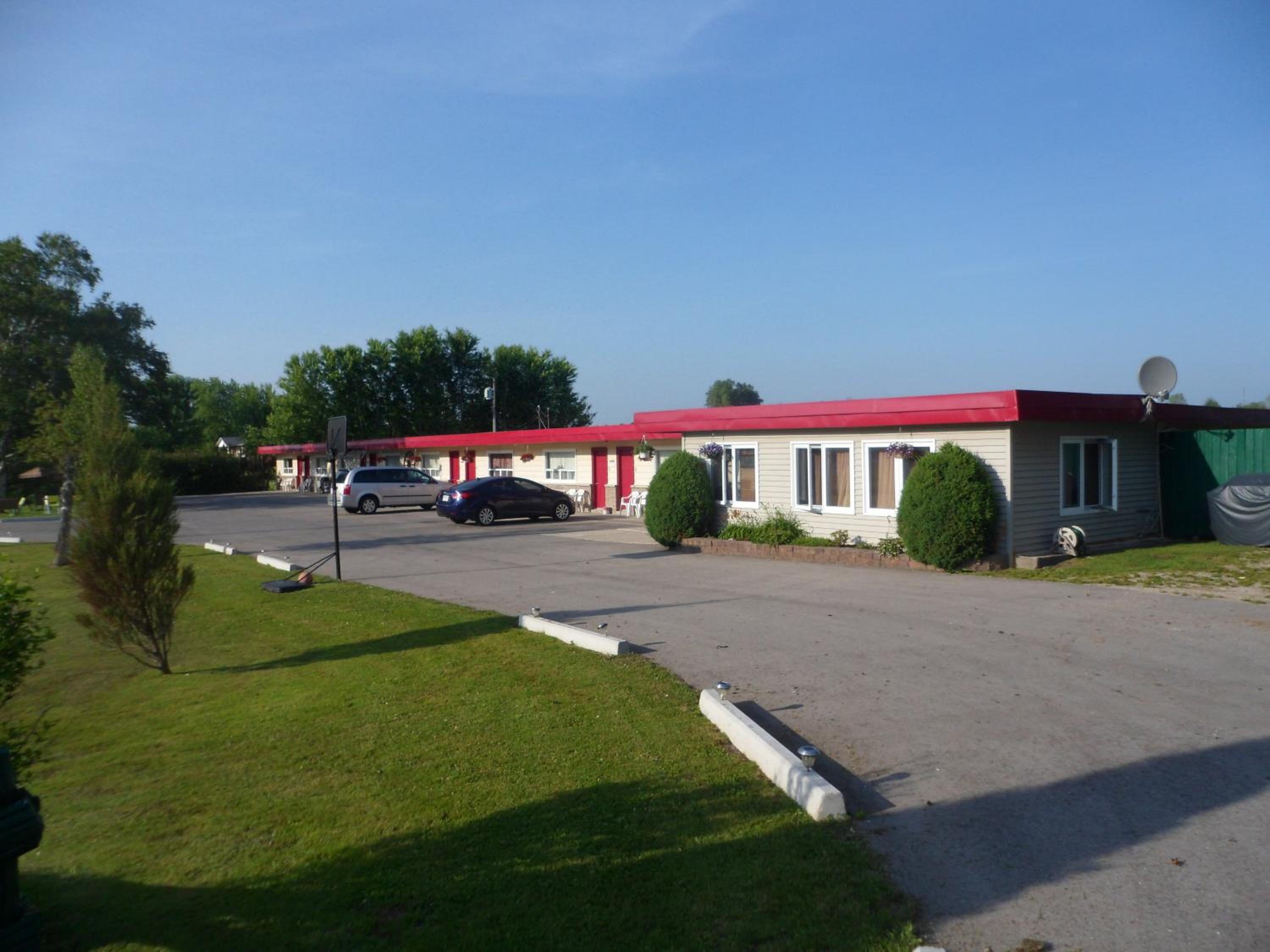 The Silver Birch Motel