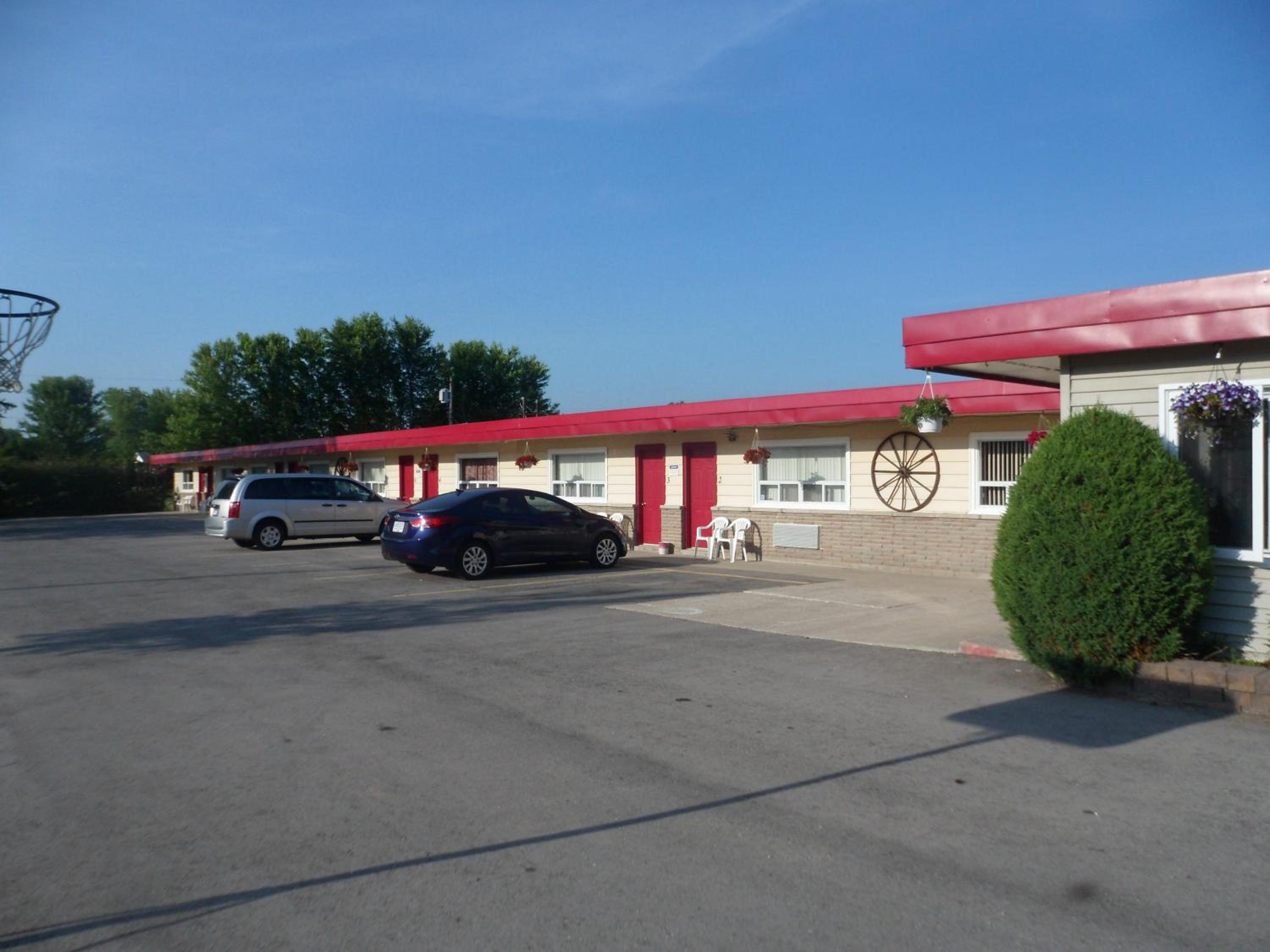 The Silver Birch Motel