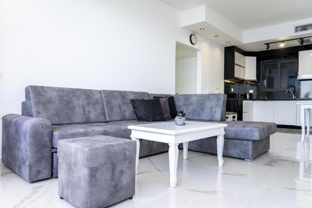 Elite Residence - Seafront Apartments