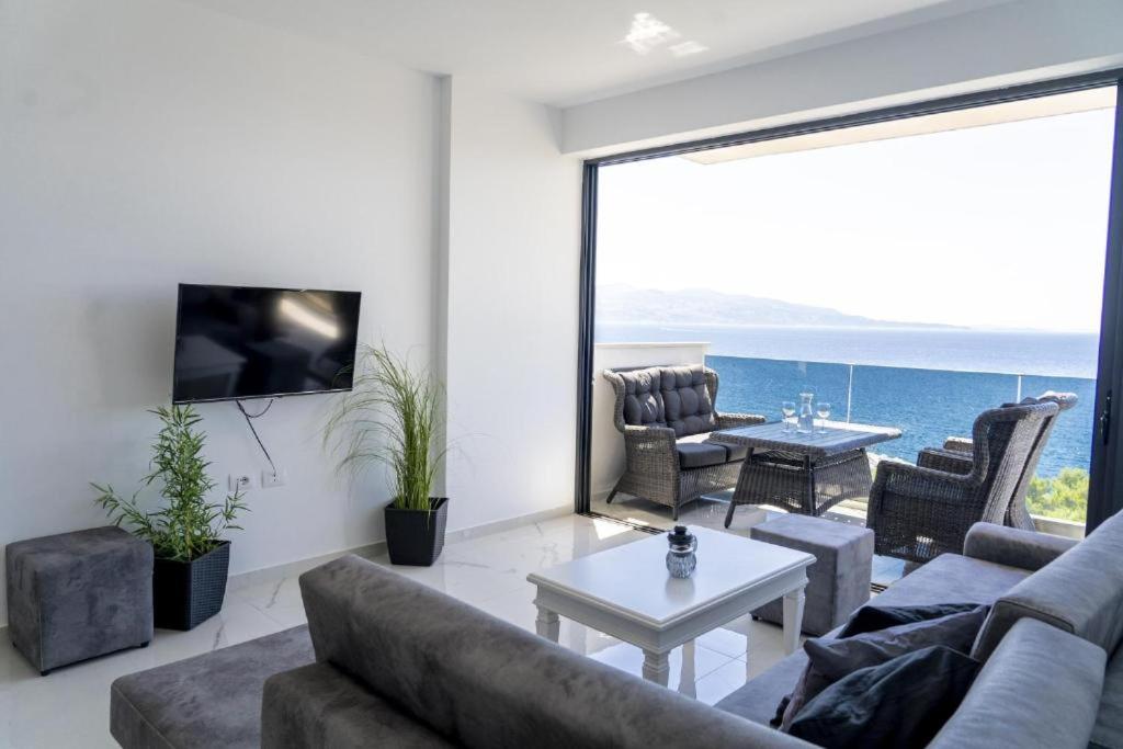Elite Residence - Seafront Apartments