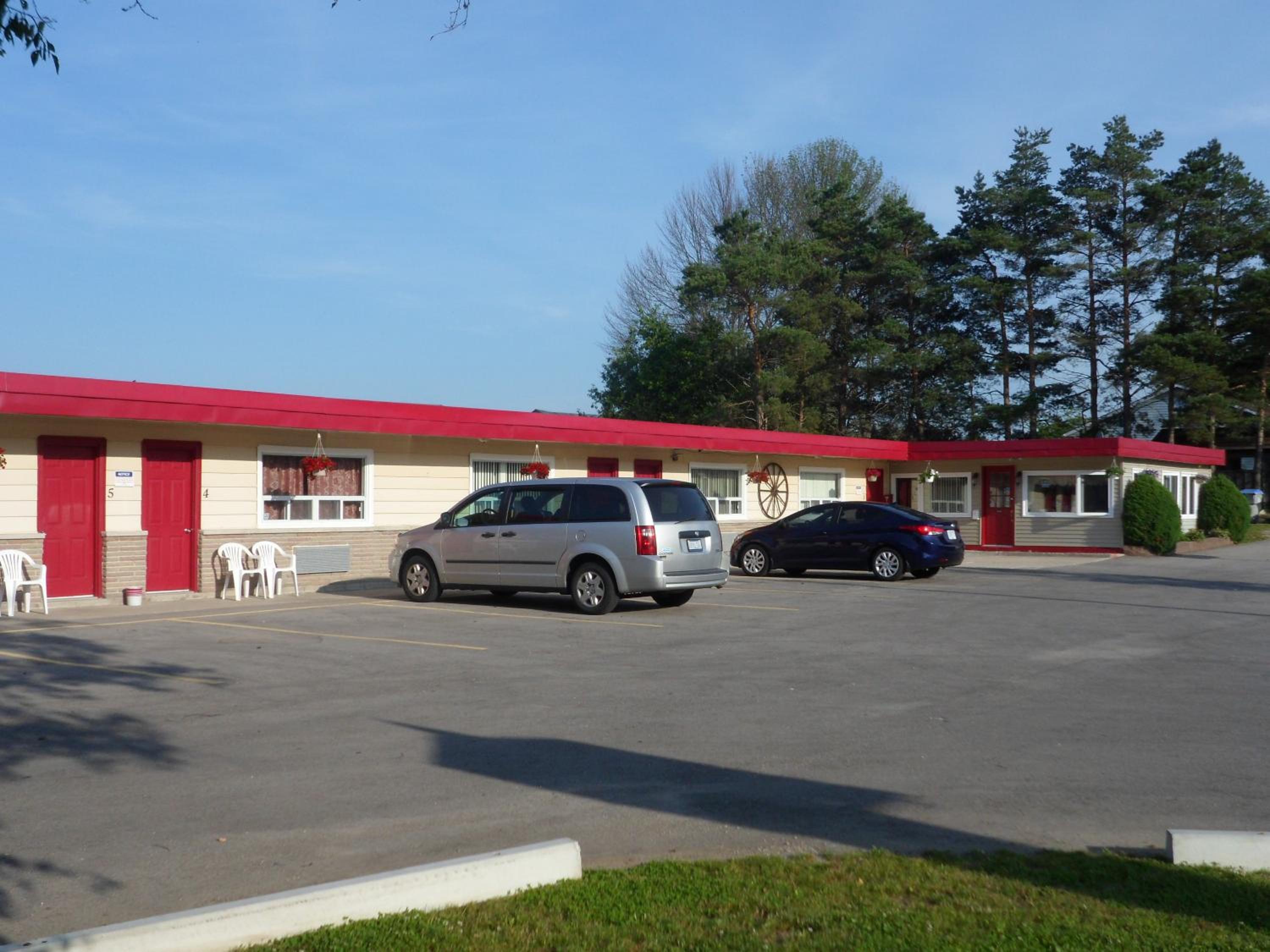 The Silver Birch Motel