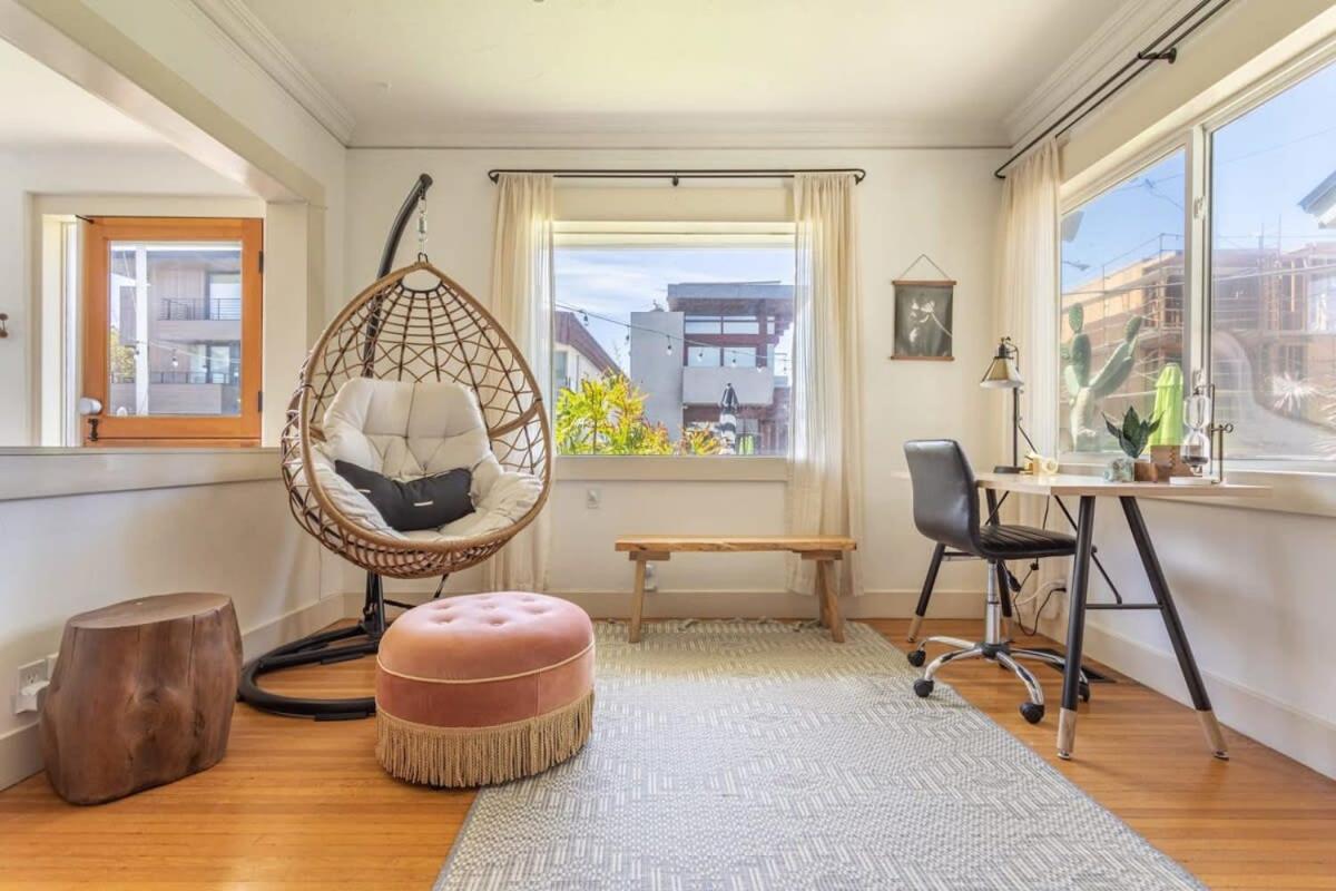 Hermosa Bungalow 1920s Charm Steps to the Strand view 4