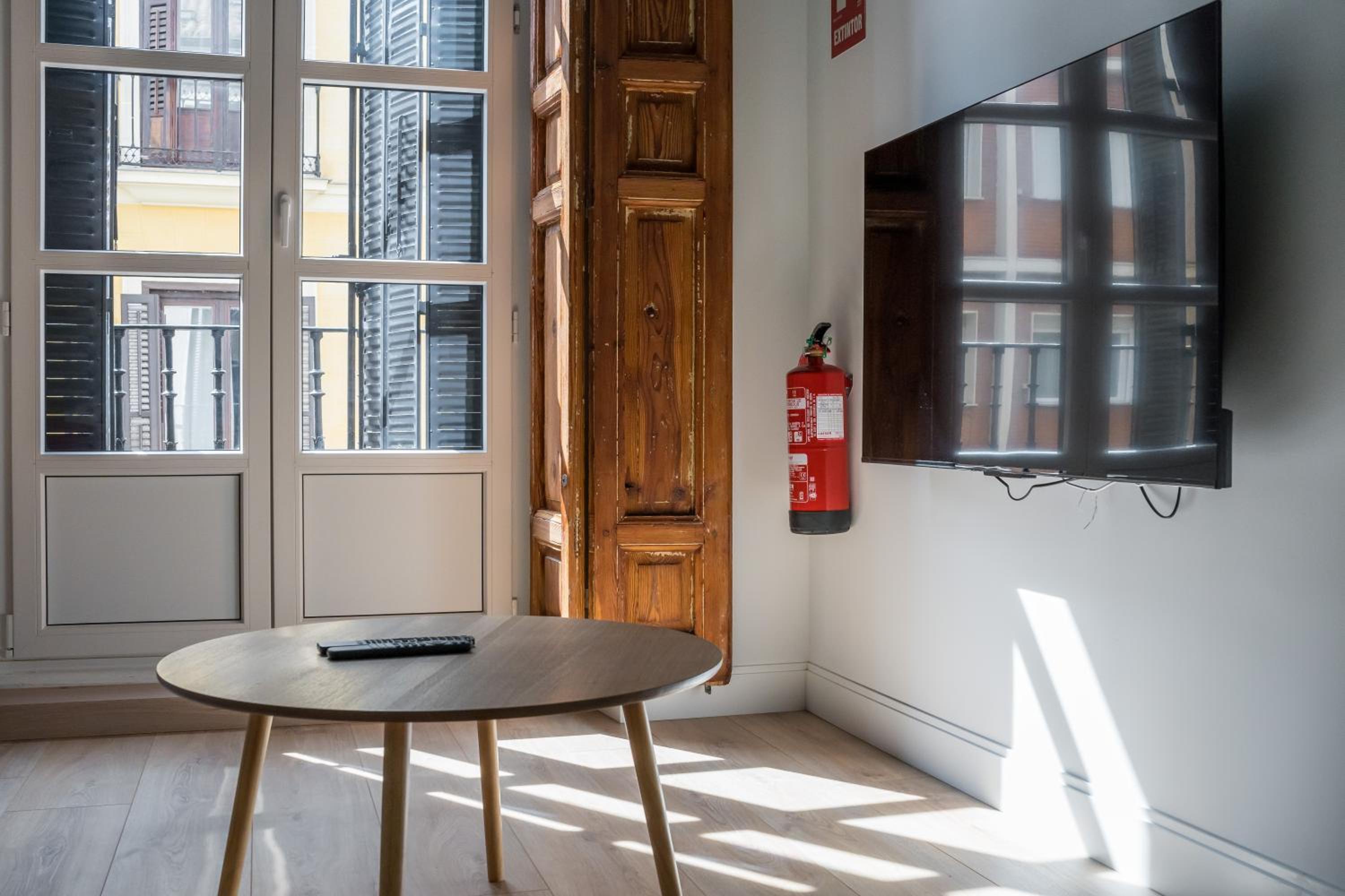 Modern Bright- Studio -Chueca