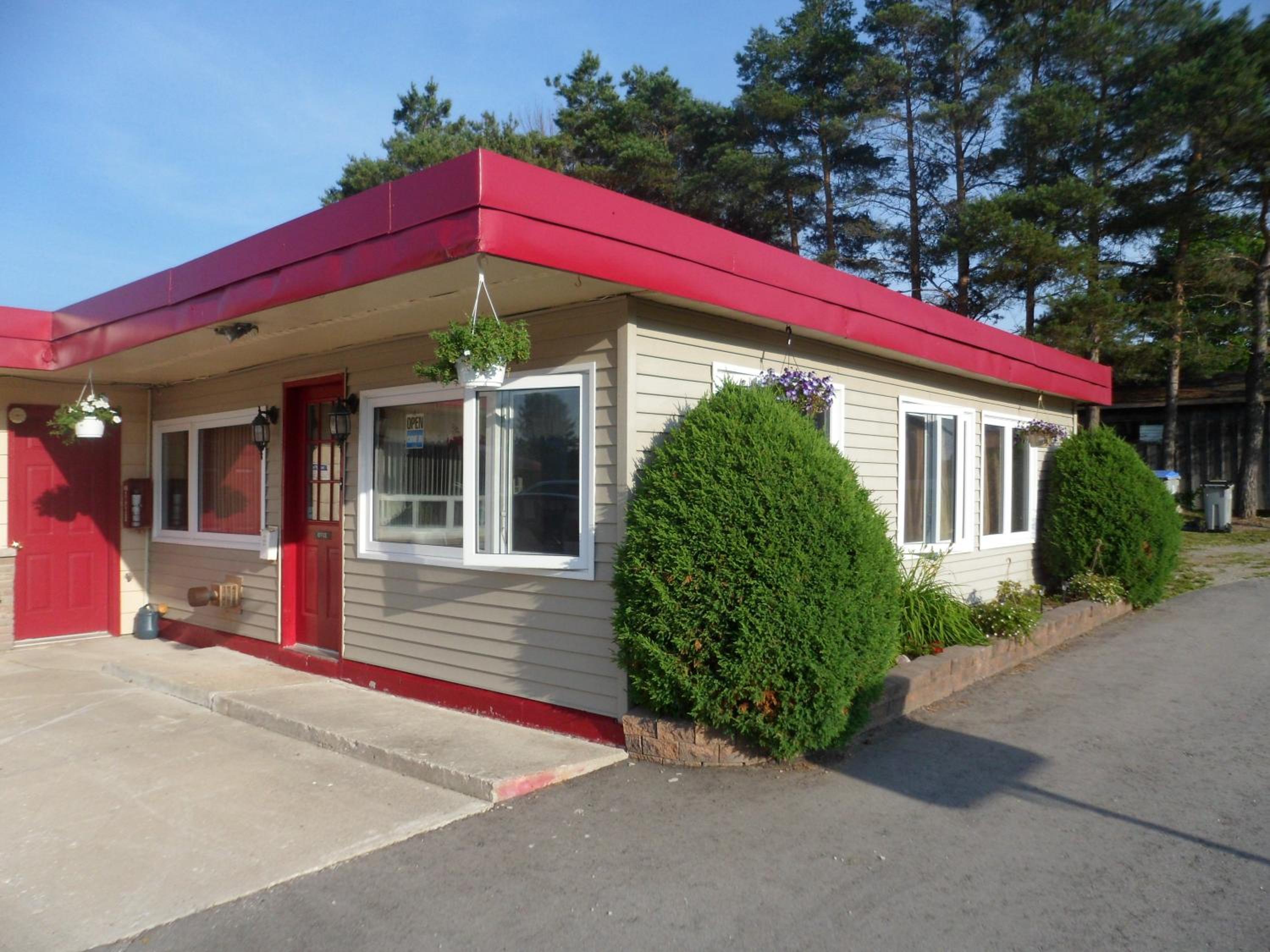 The Silver Birch Motel