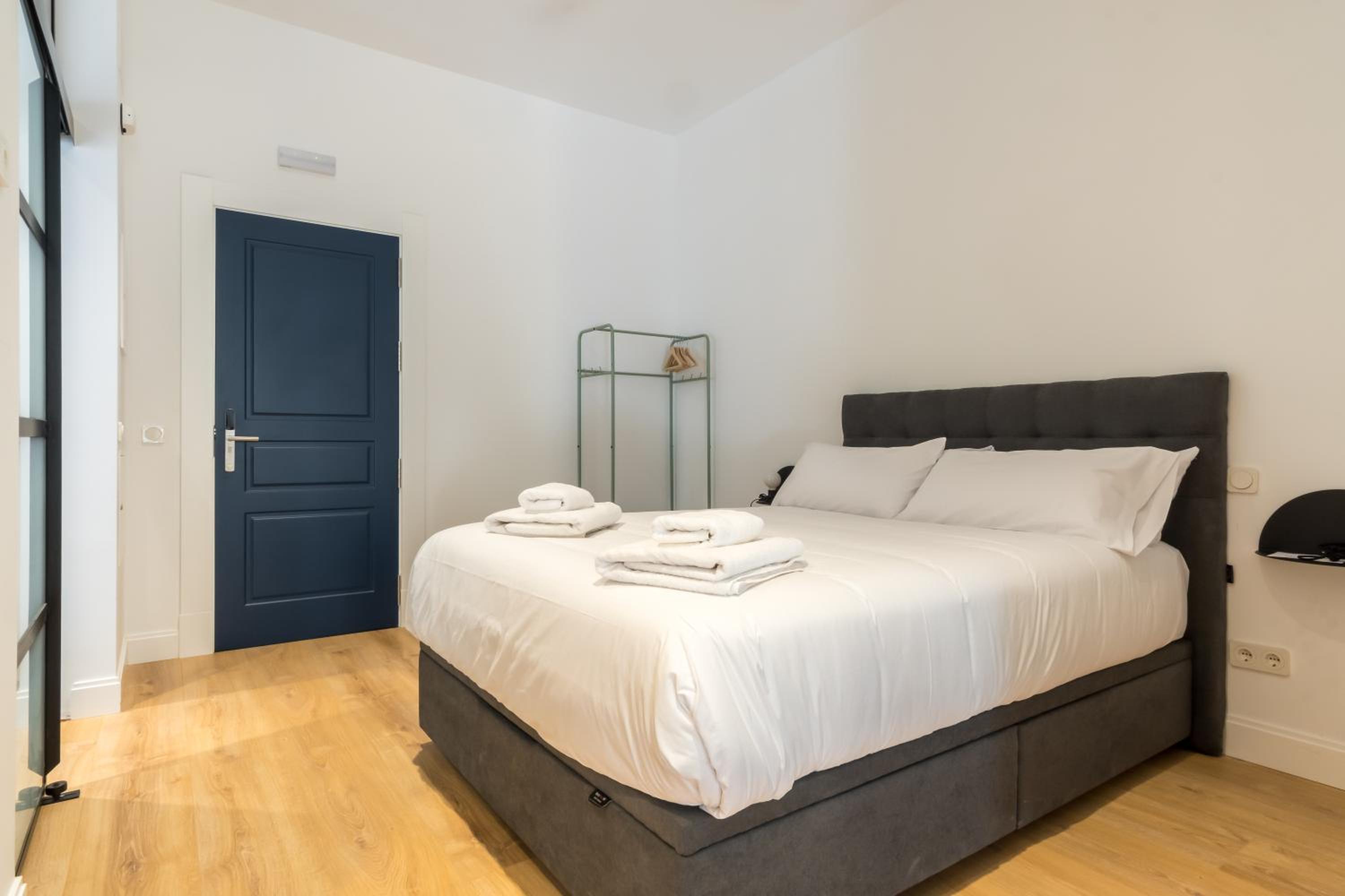 Modern Bright- Studio -Chueca