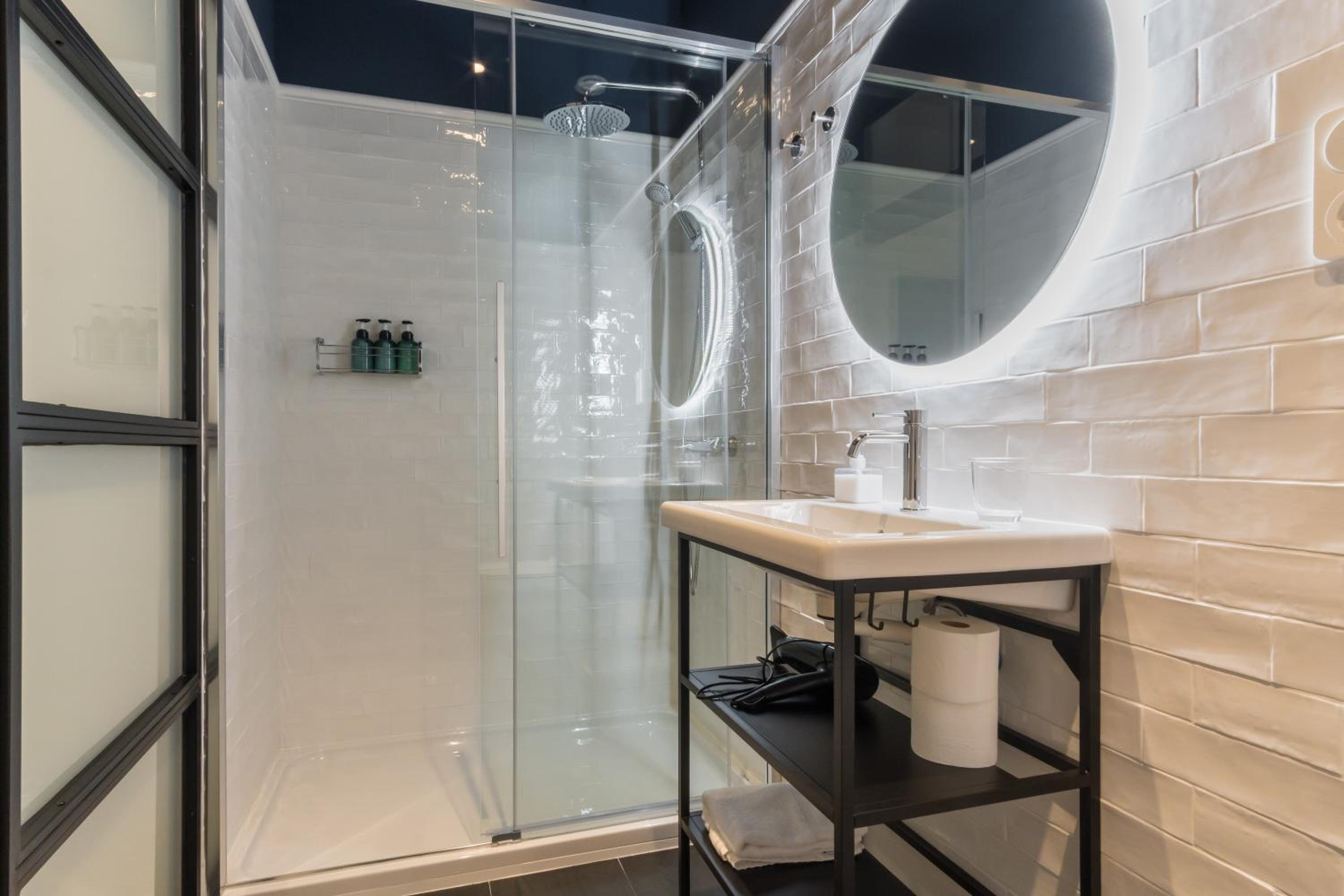 Modern Bright- Studio -Chueca