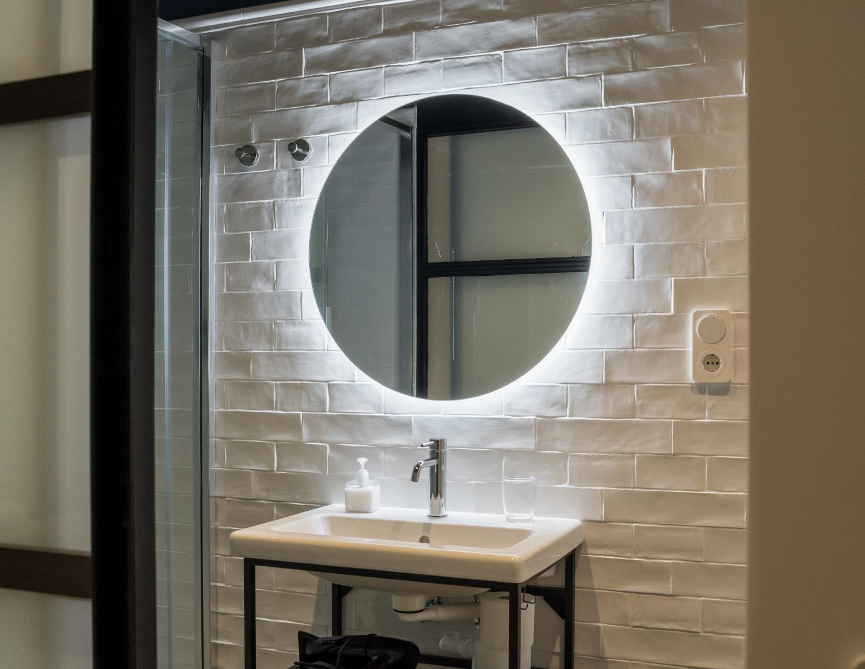 Modern Bright- Studio -Chueca