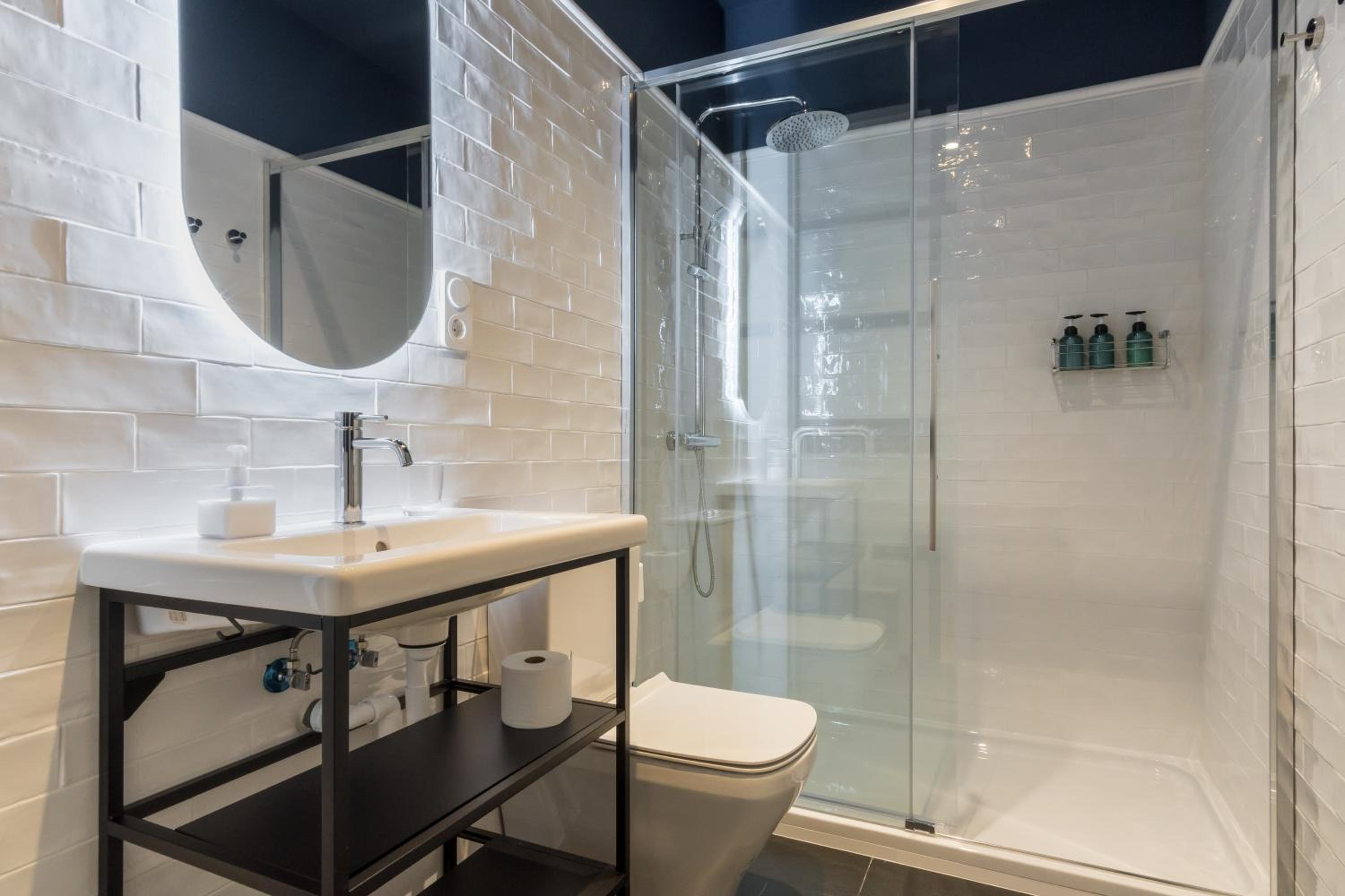 Modern Bright- Studio -Chueca