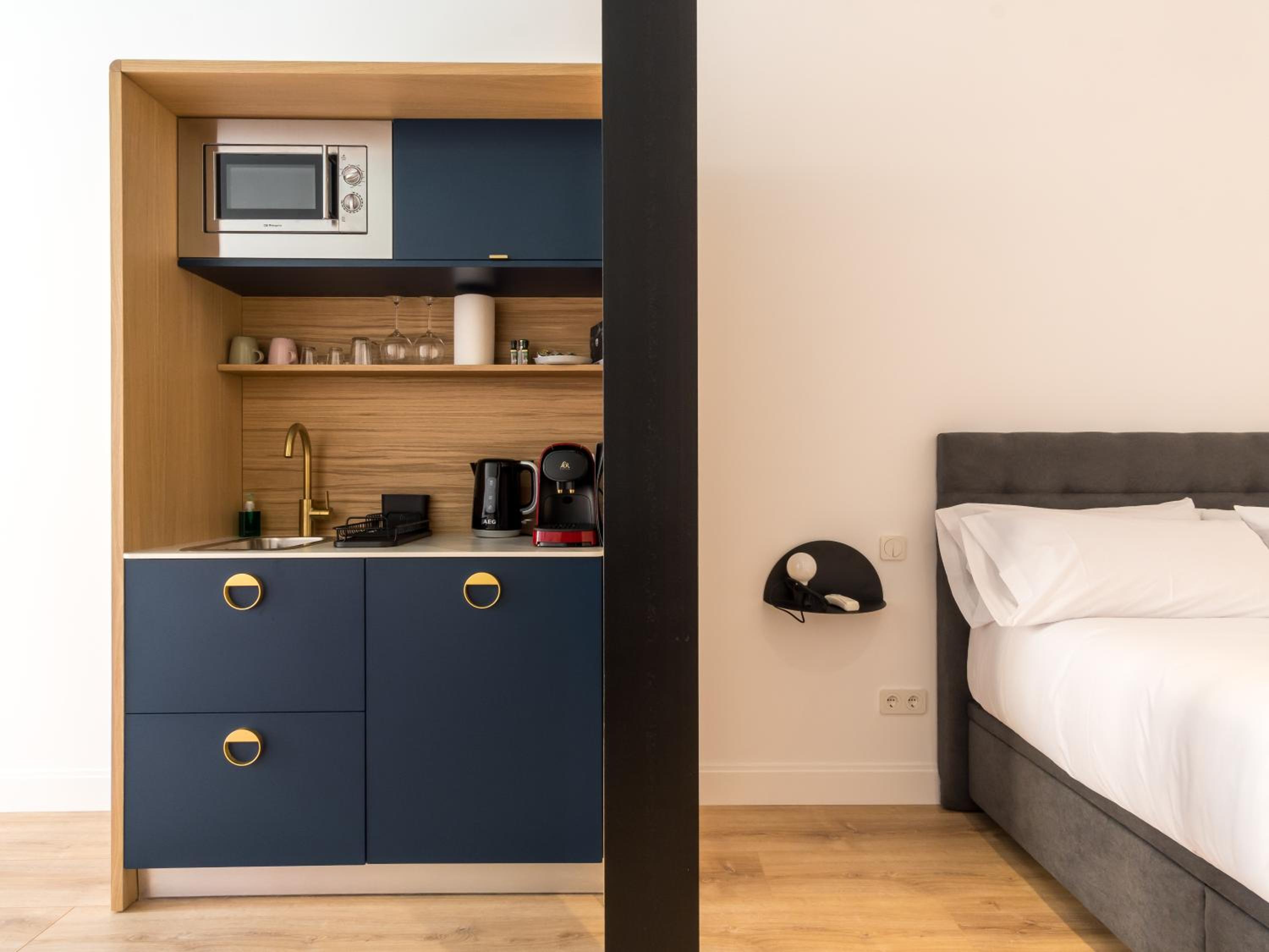 Modern Bright- Studio -Chueca