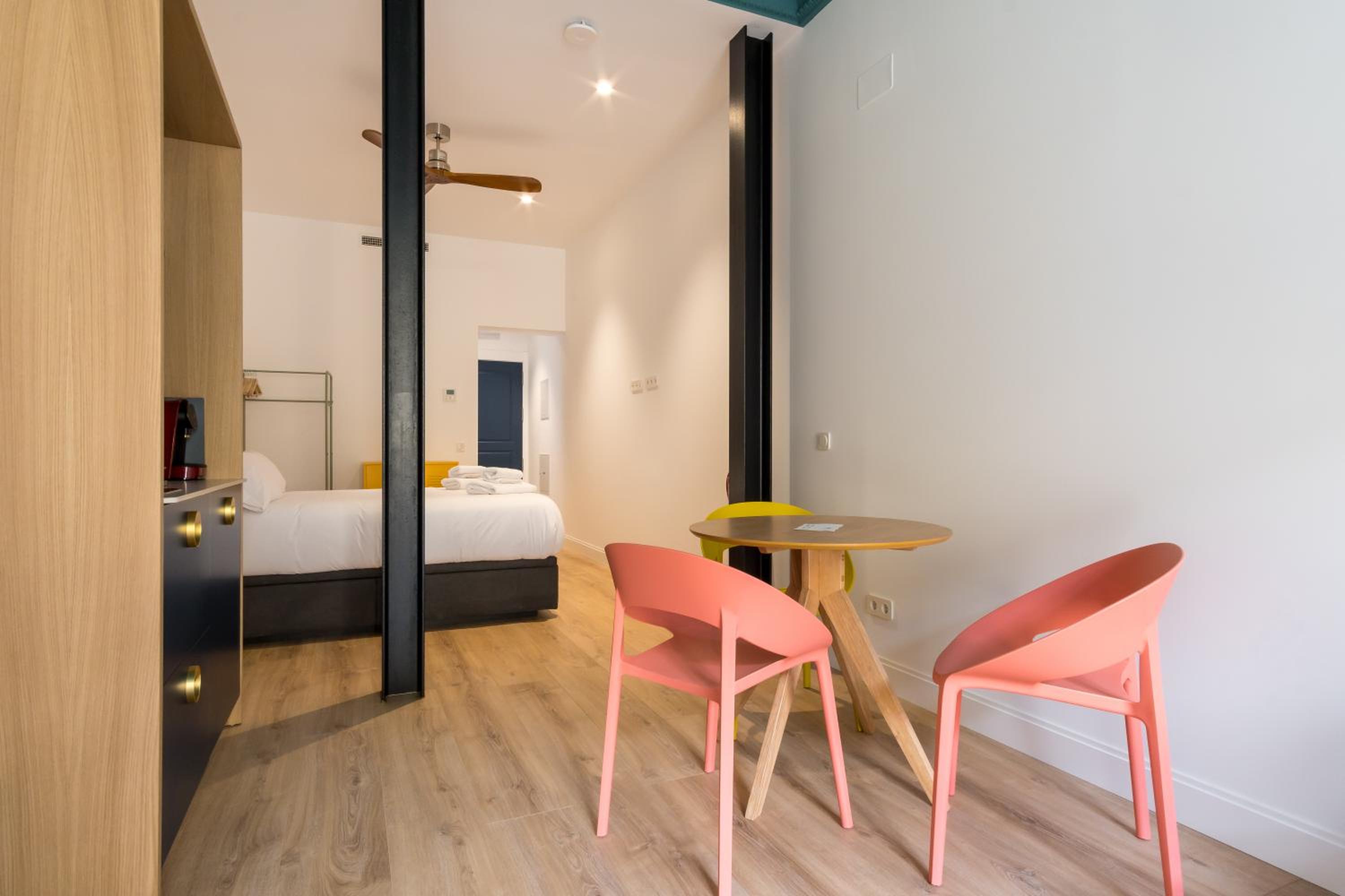 Modern Bright- Studio -Chueca