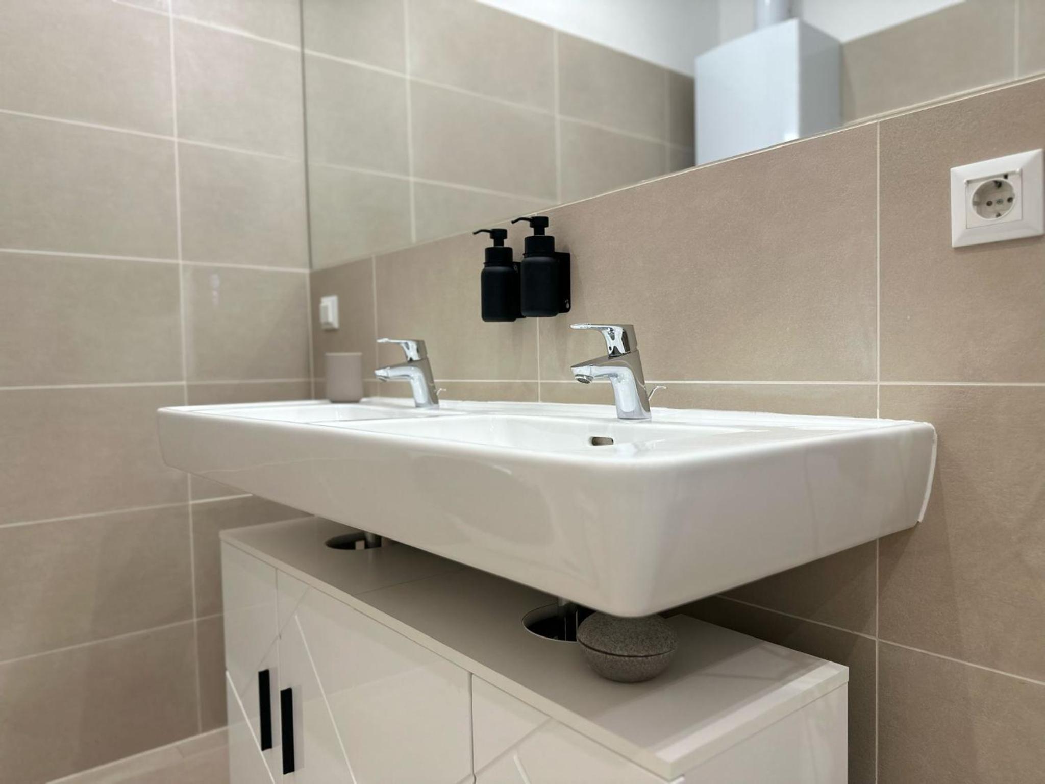 Designer Apartment Near Main Station