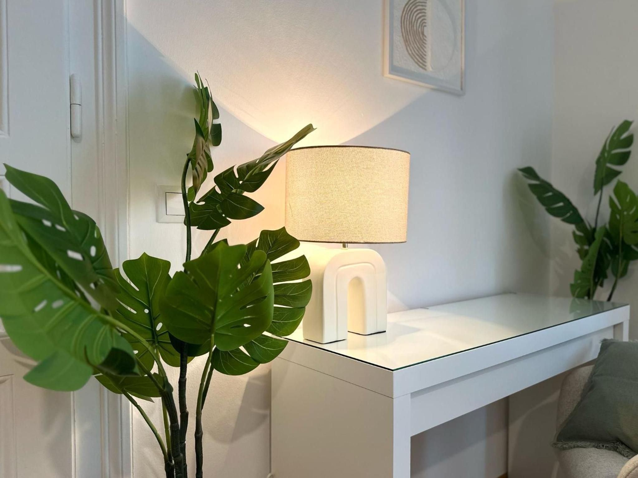 Designer Apartment Near Main Station