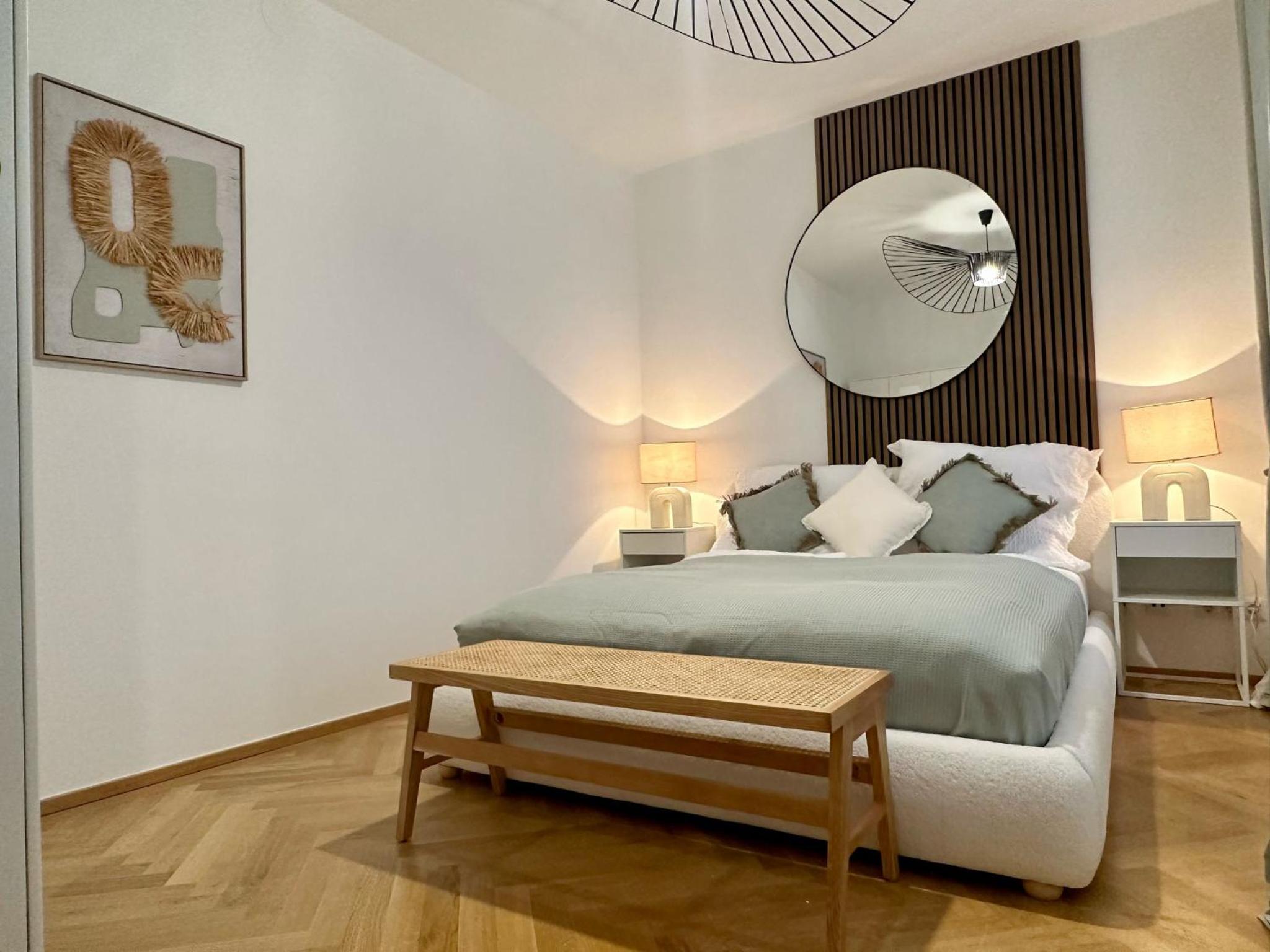 Designer Apartment Near Main Station