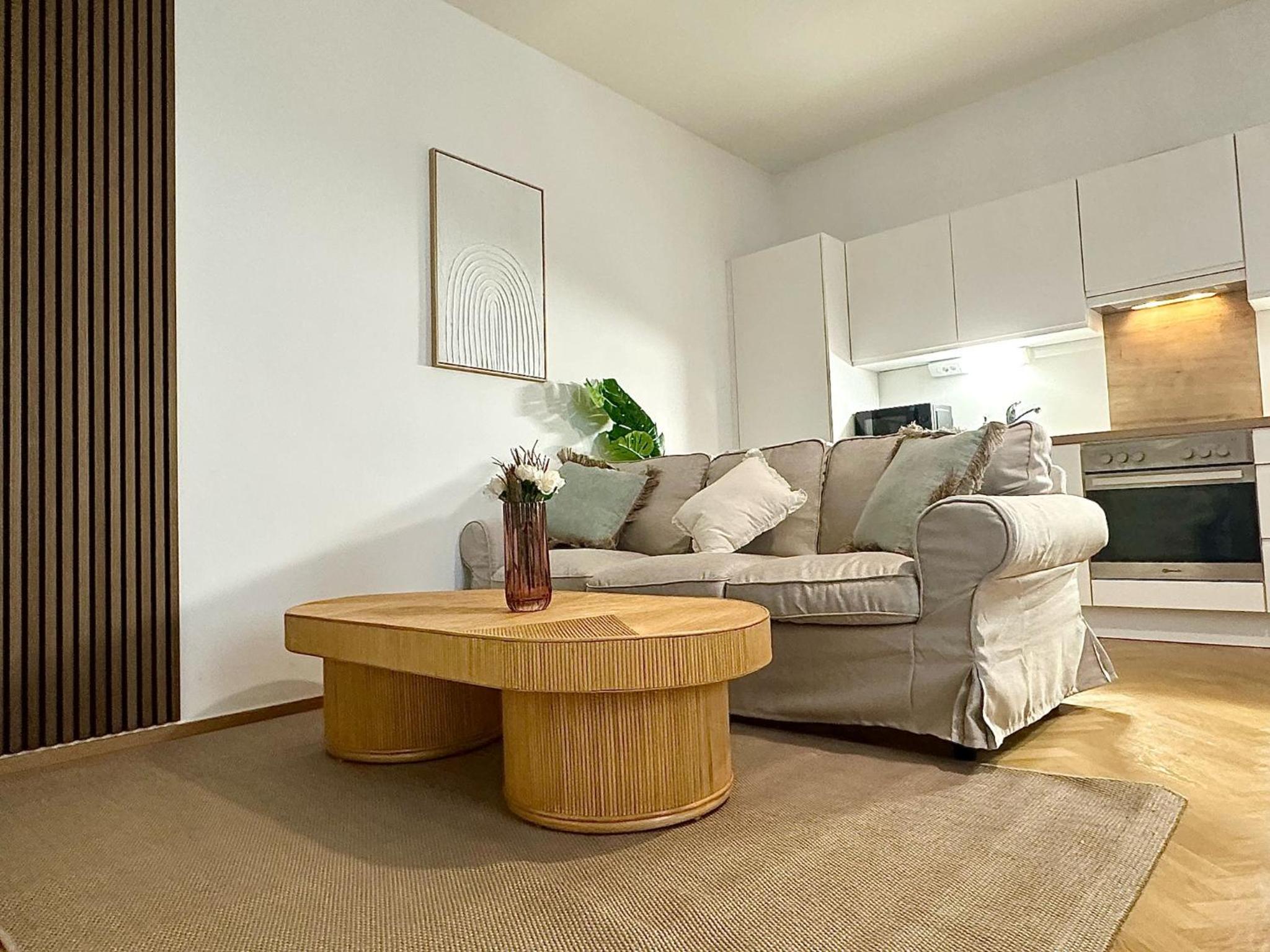 Designer Apartment Near Main Station