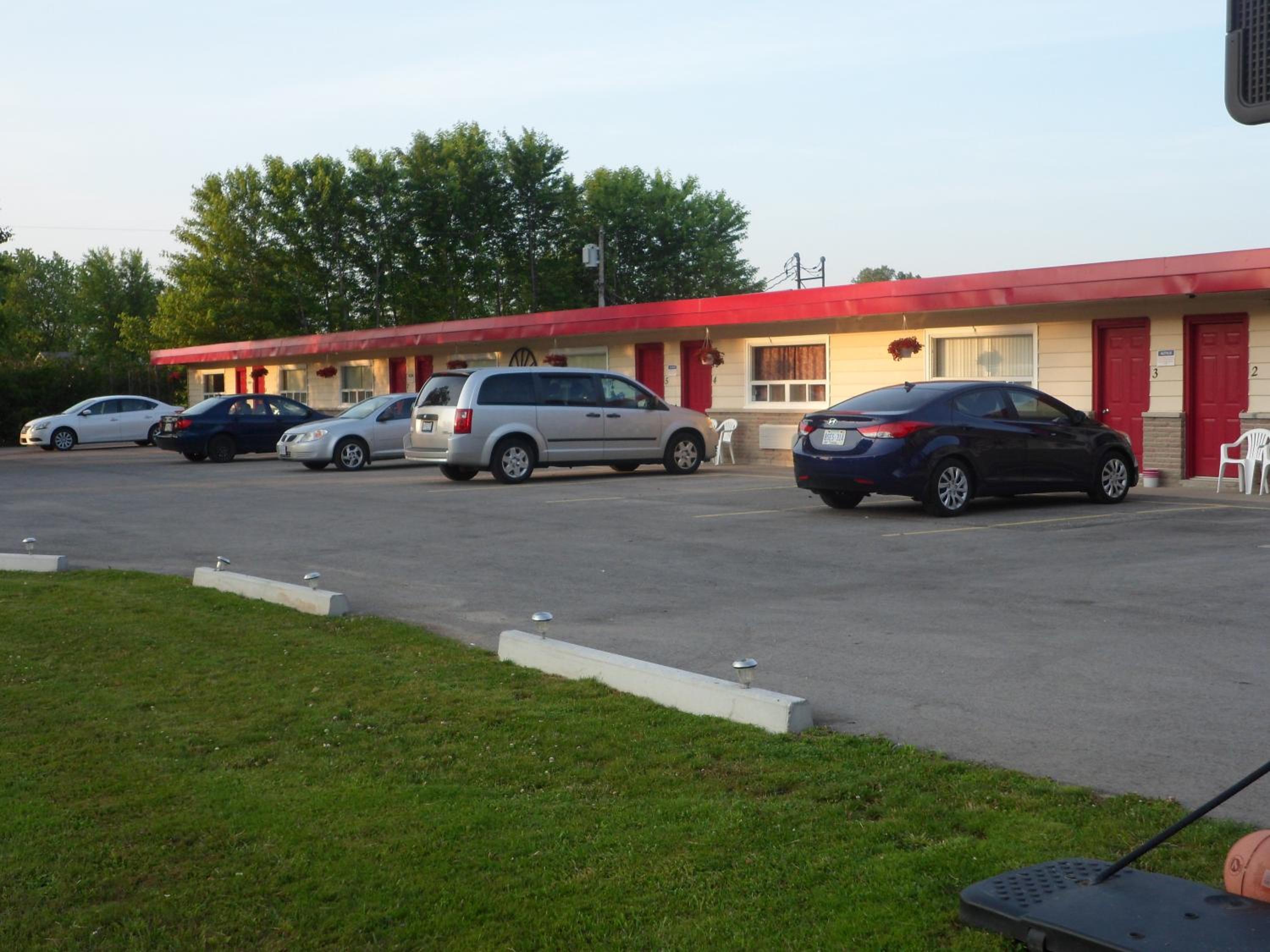 The Silver Birch Motel