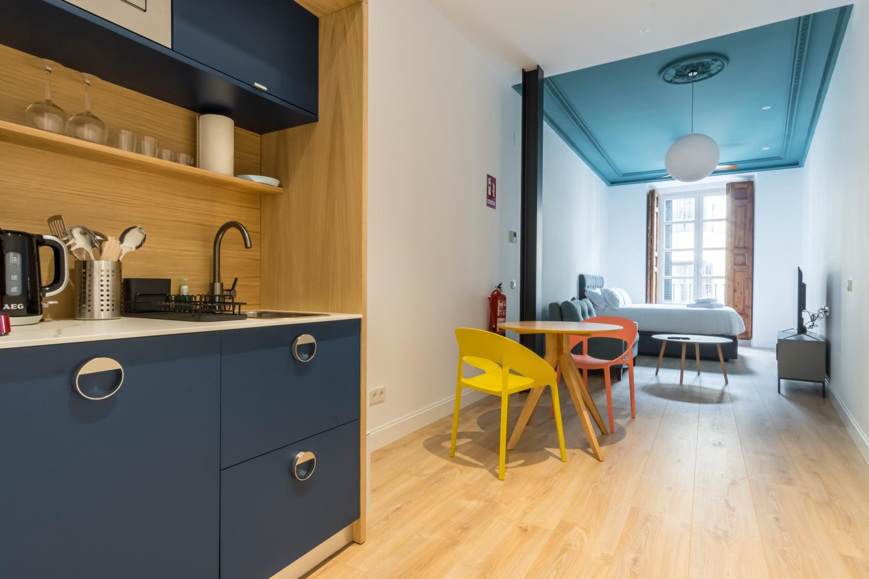 Modern Bright- Studio -Chueca