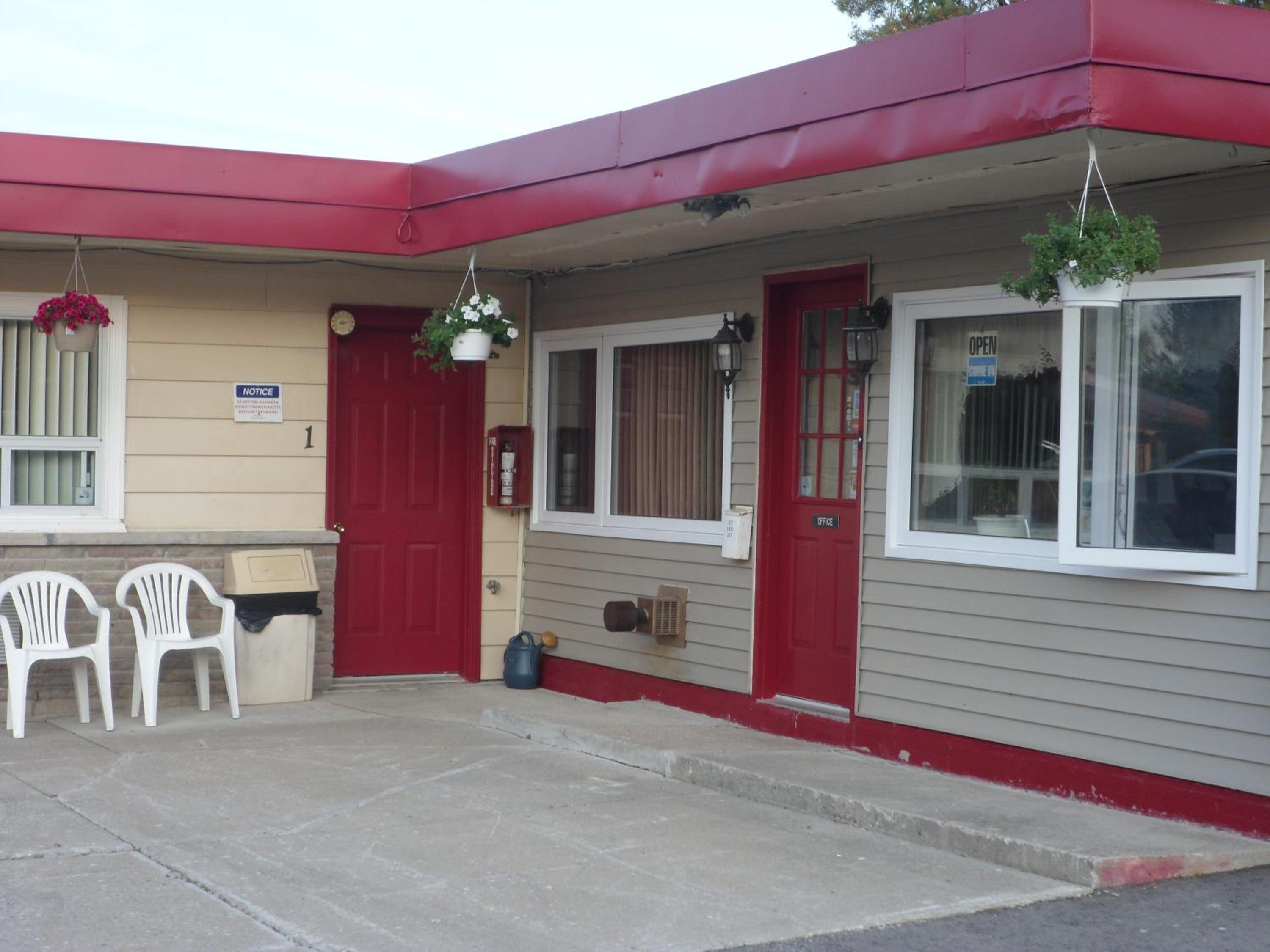 The Silver Birch Motel