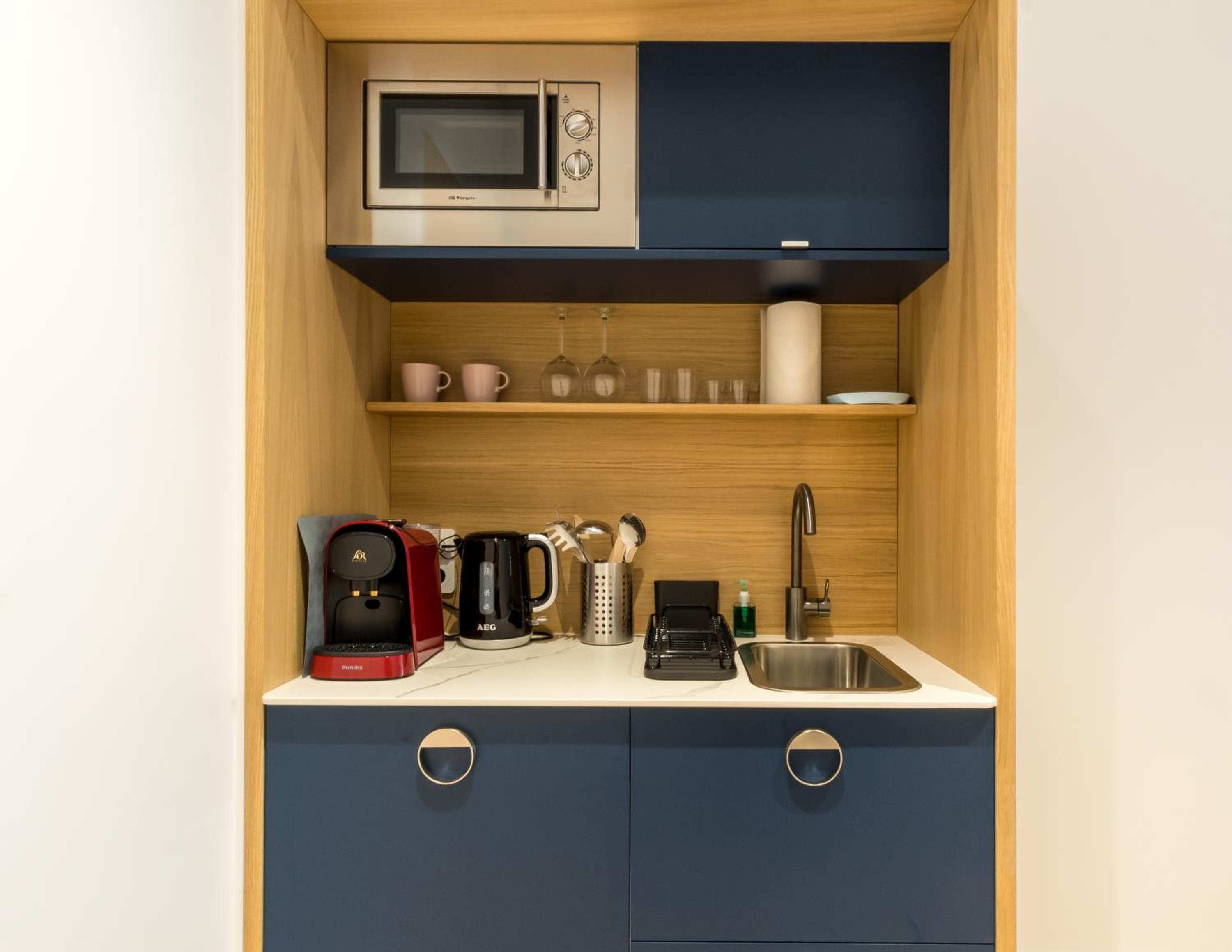 Modern Bright- Studio -Chueca