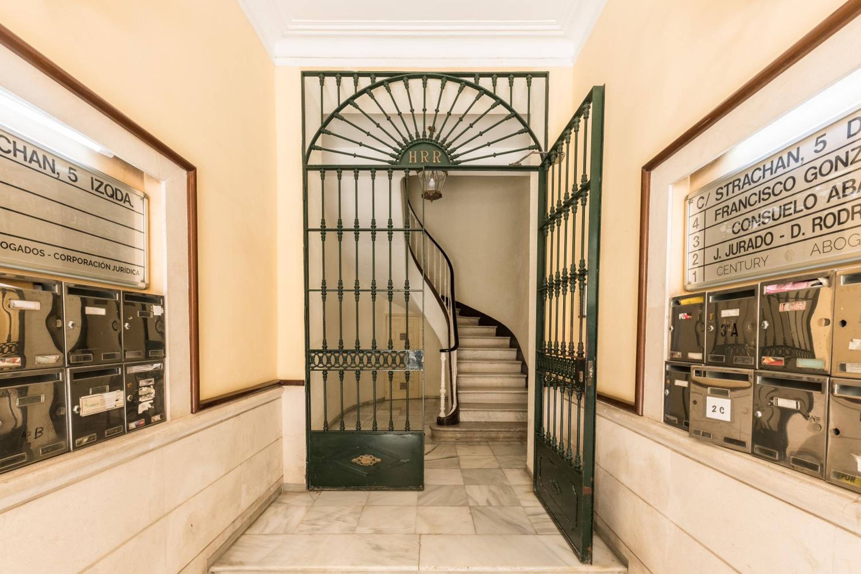 Homeclub Malaga Apartment