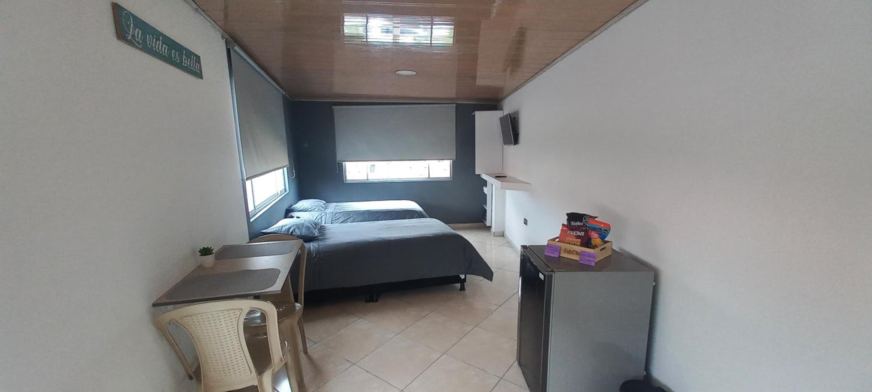 Apartaestudio amoblado Laureles Faca