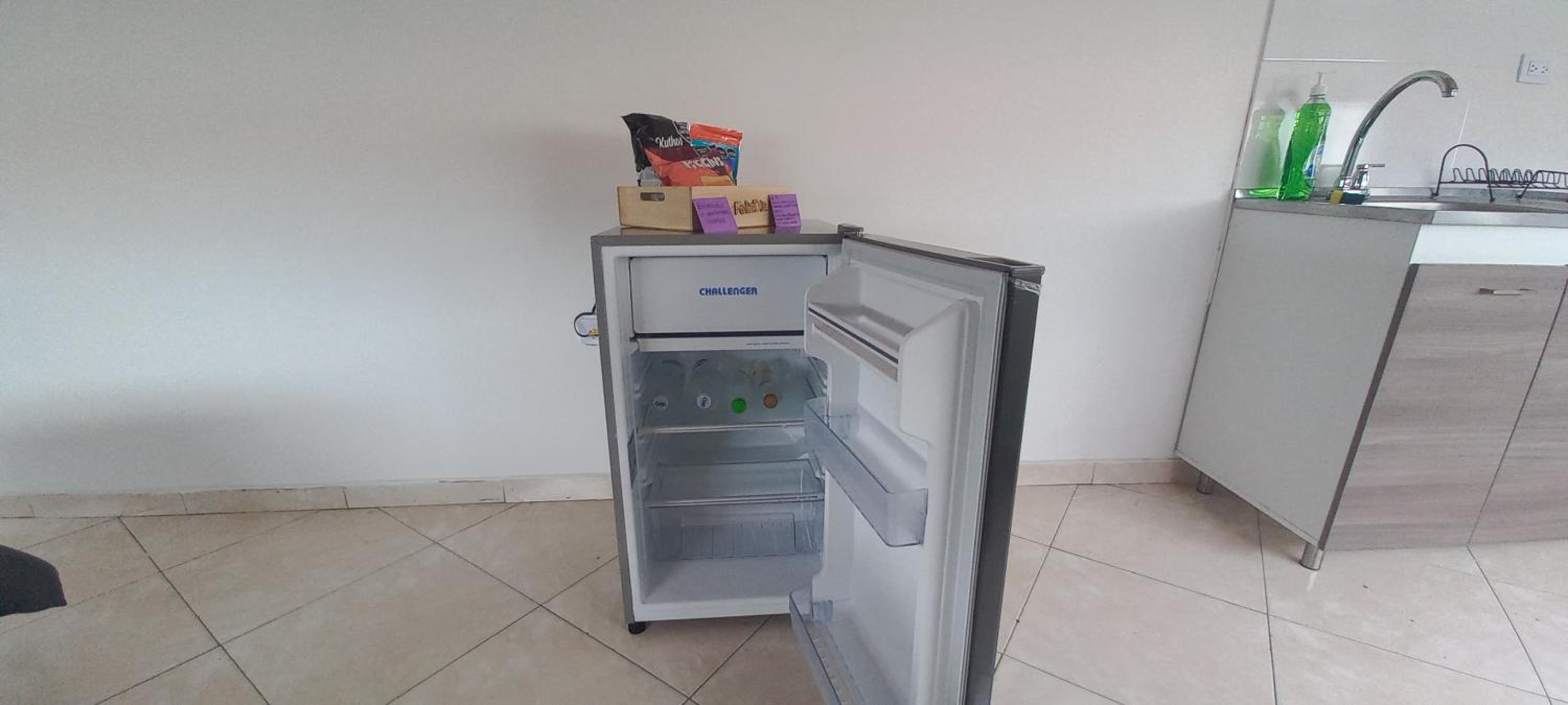 Apartaestudio amoblado Laureles Faca