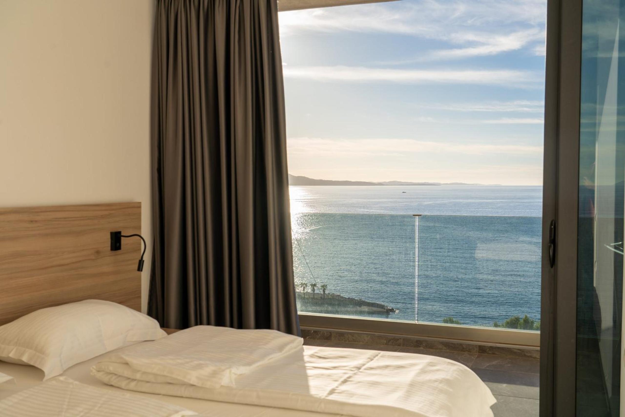 Elite Residence - Seafront Apartments