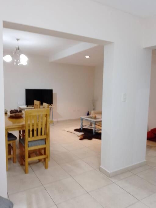 Departamento 2 plantas - en complejo privado