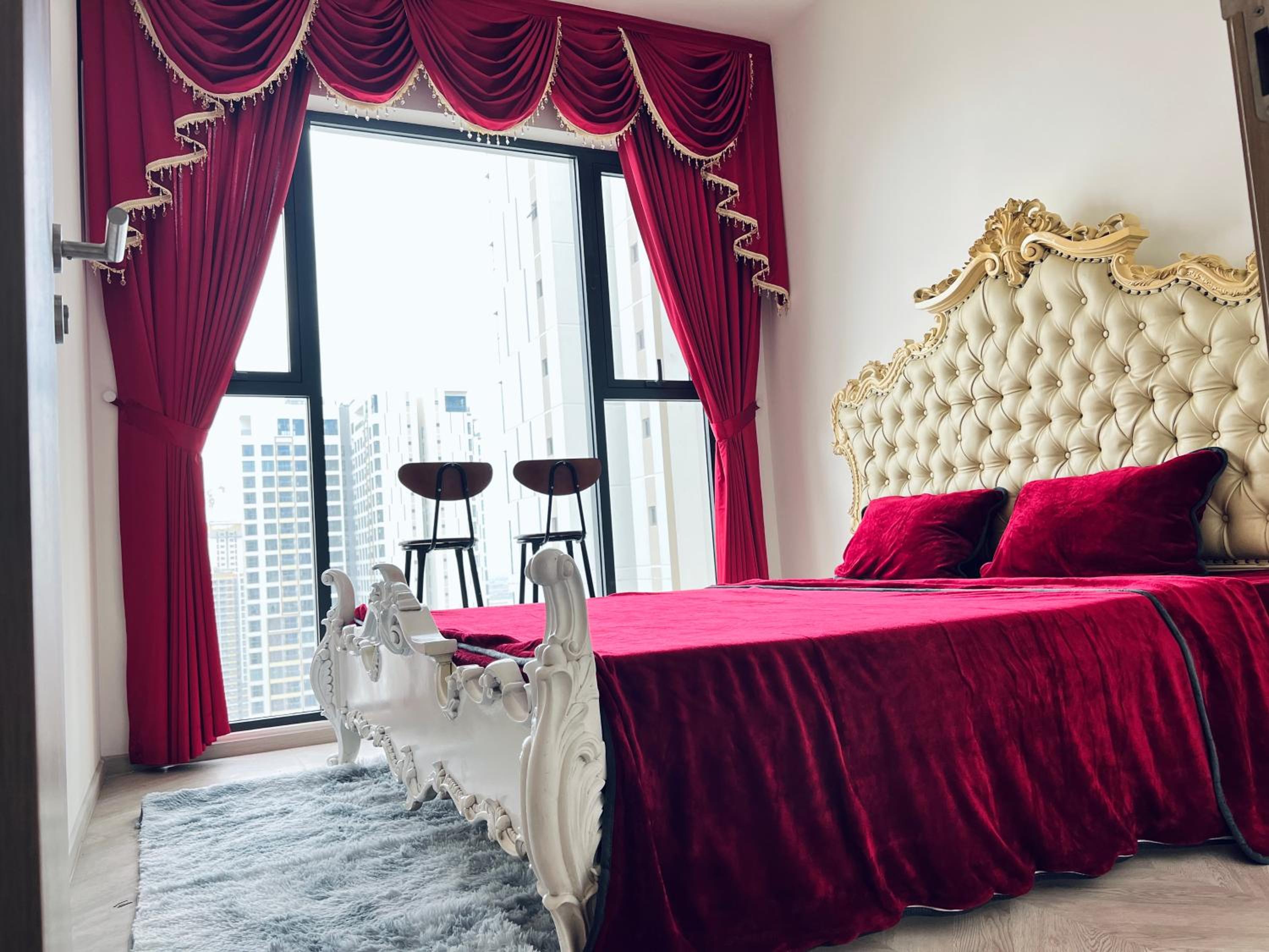 Căn hộ Masteri tiêu chuẩn khách sạn 5 sao, full nội thất hoàng gia, view hoa hậu