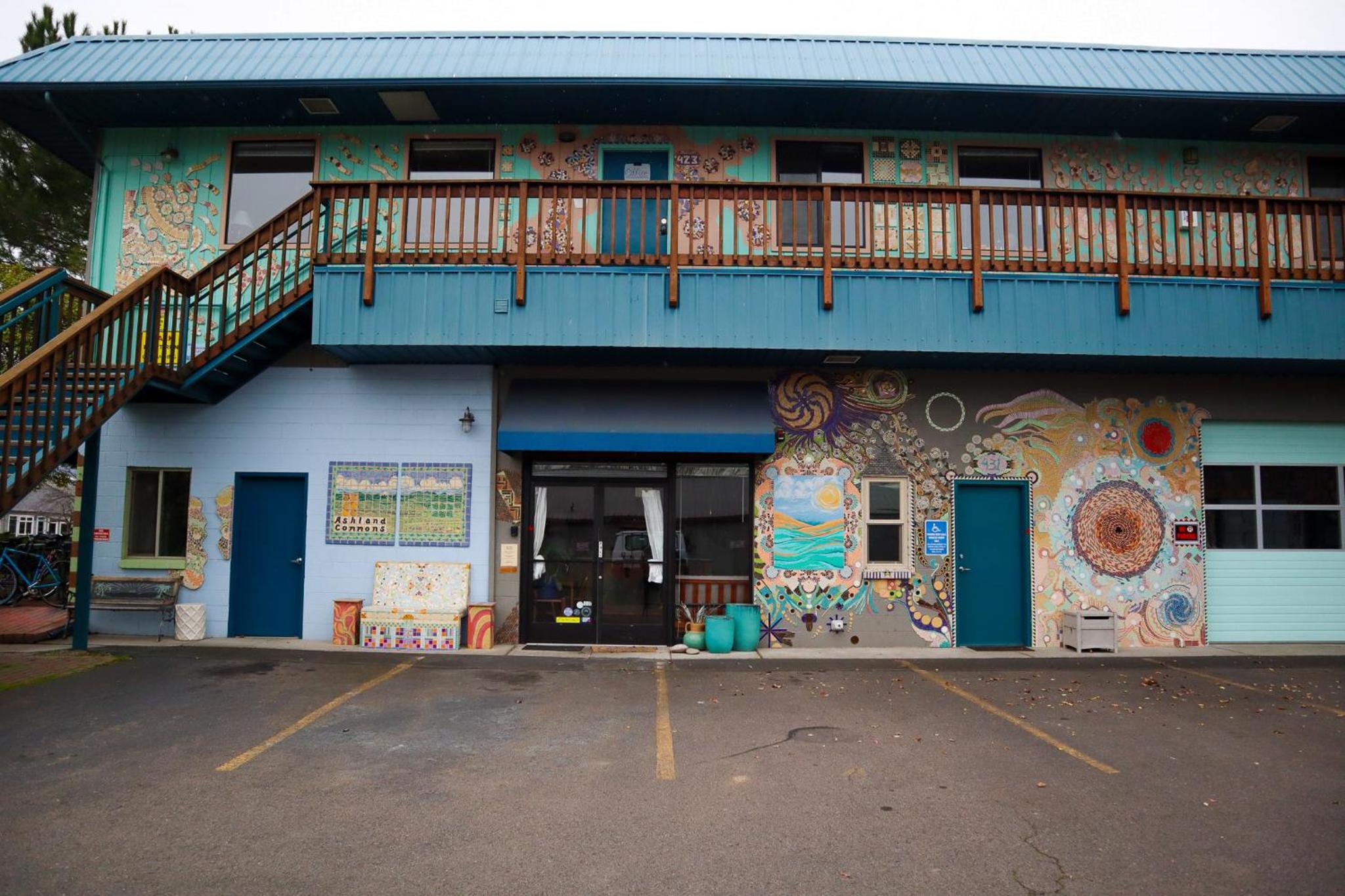 Ashland Commons Hostel view 3